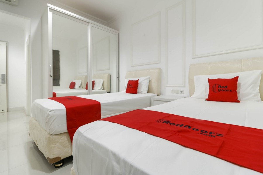 RedDoorz Plus @ Setiabudi Barat