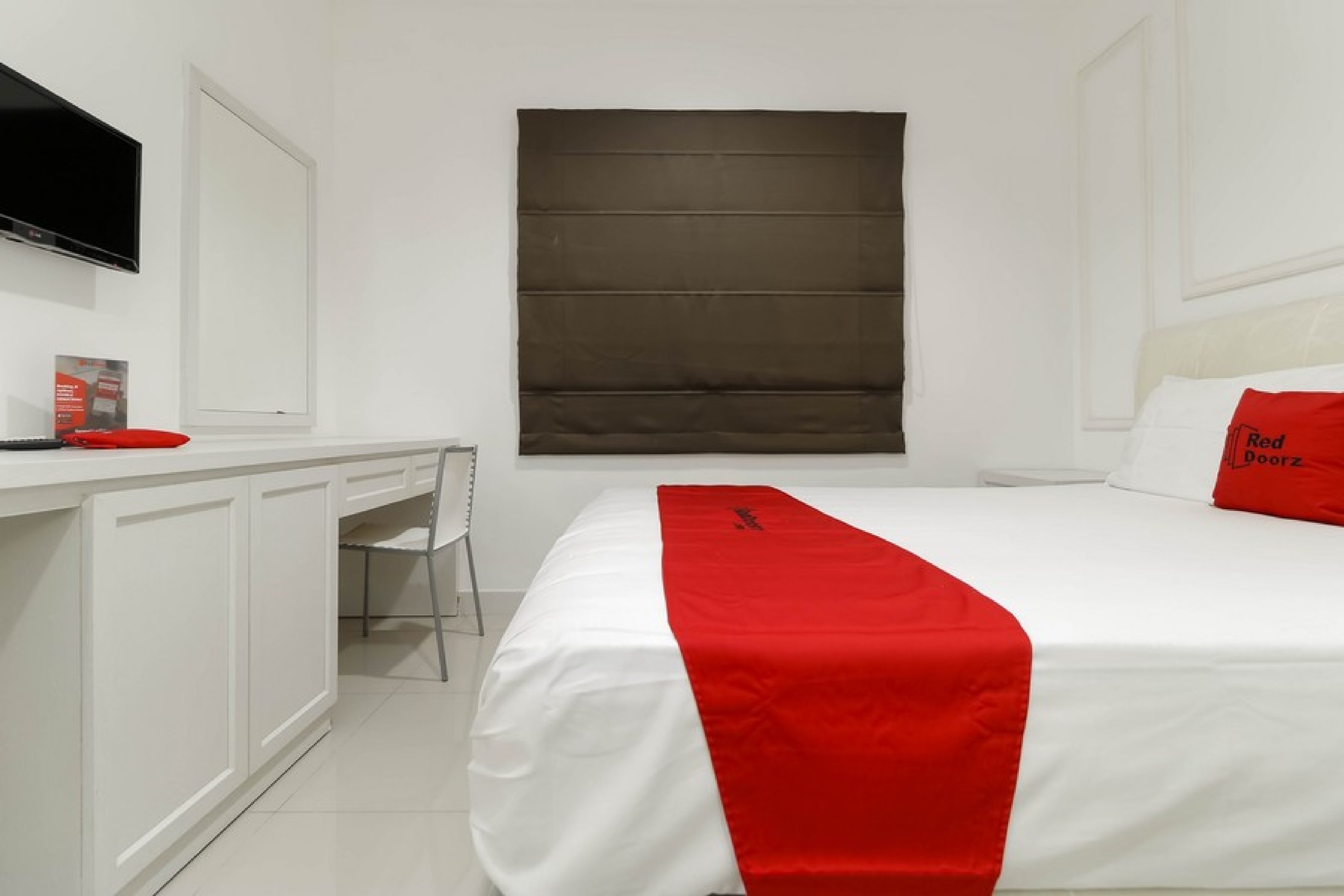 RedDoorz Plus @ Setiabudi Barat