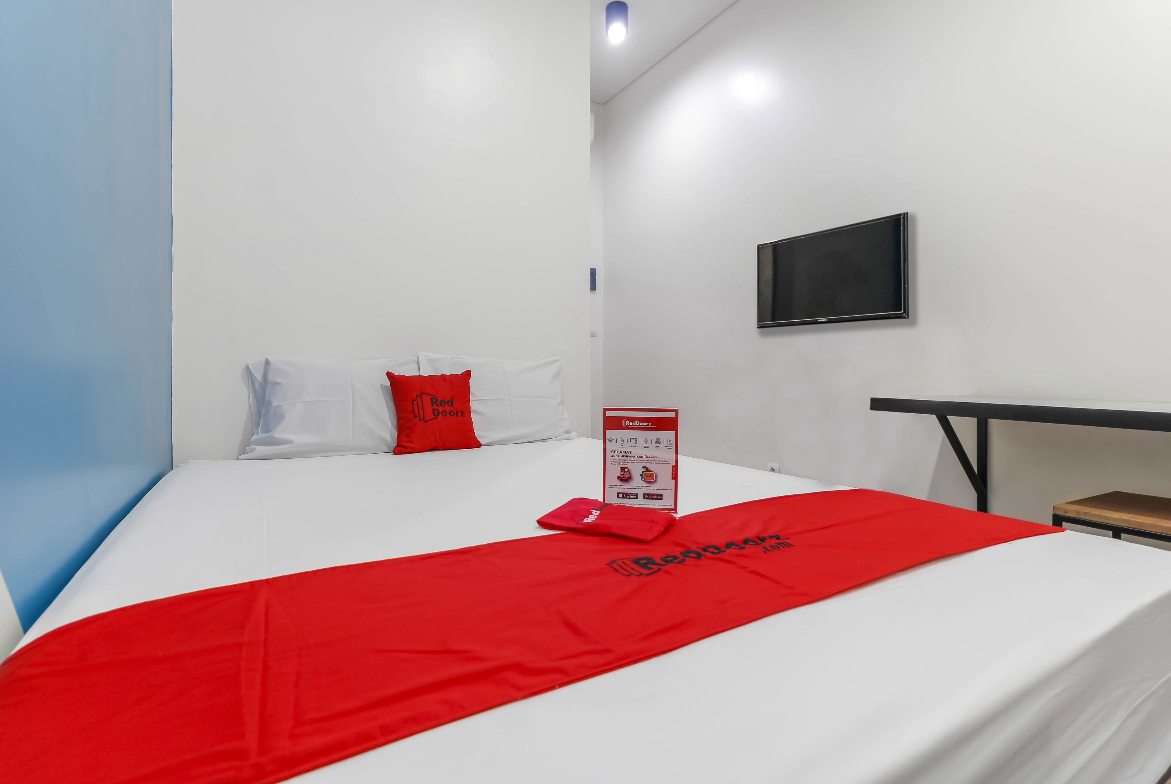 Reddoorz Plus W Guesthouse