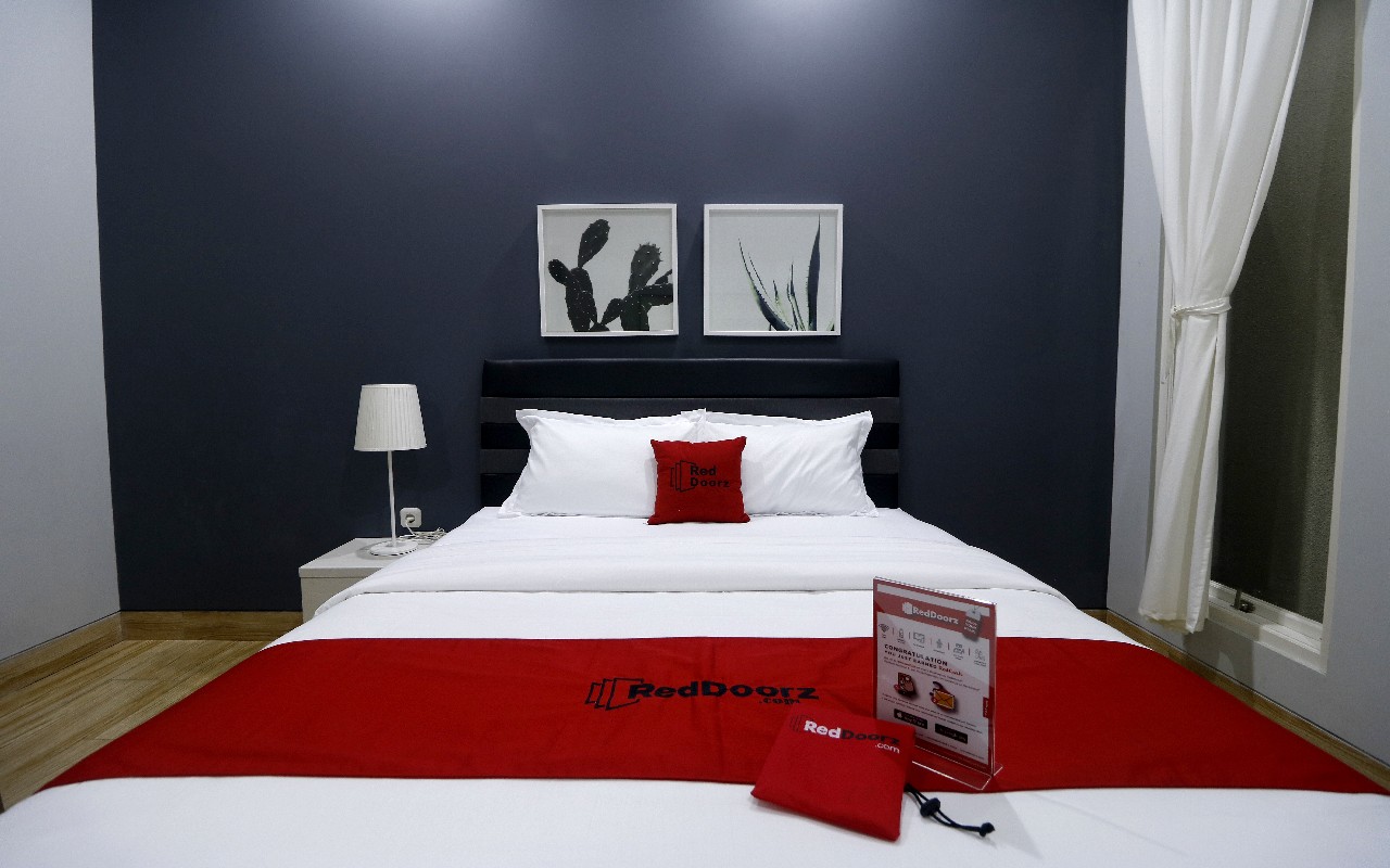 Reddoorz Premium Near Rs Pondok Indah