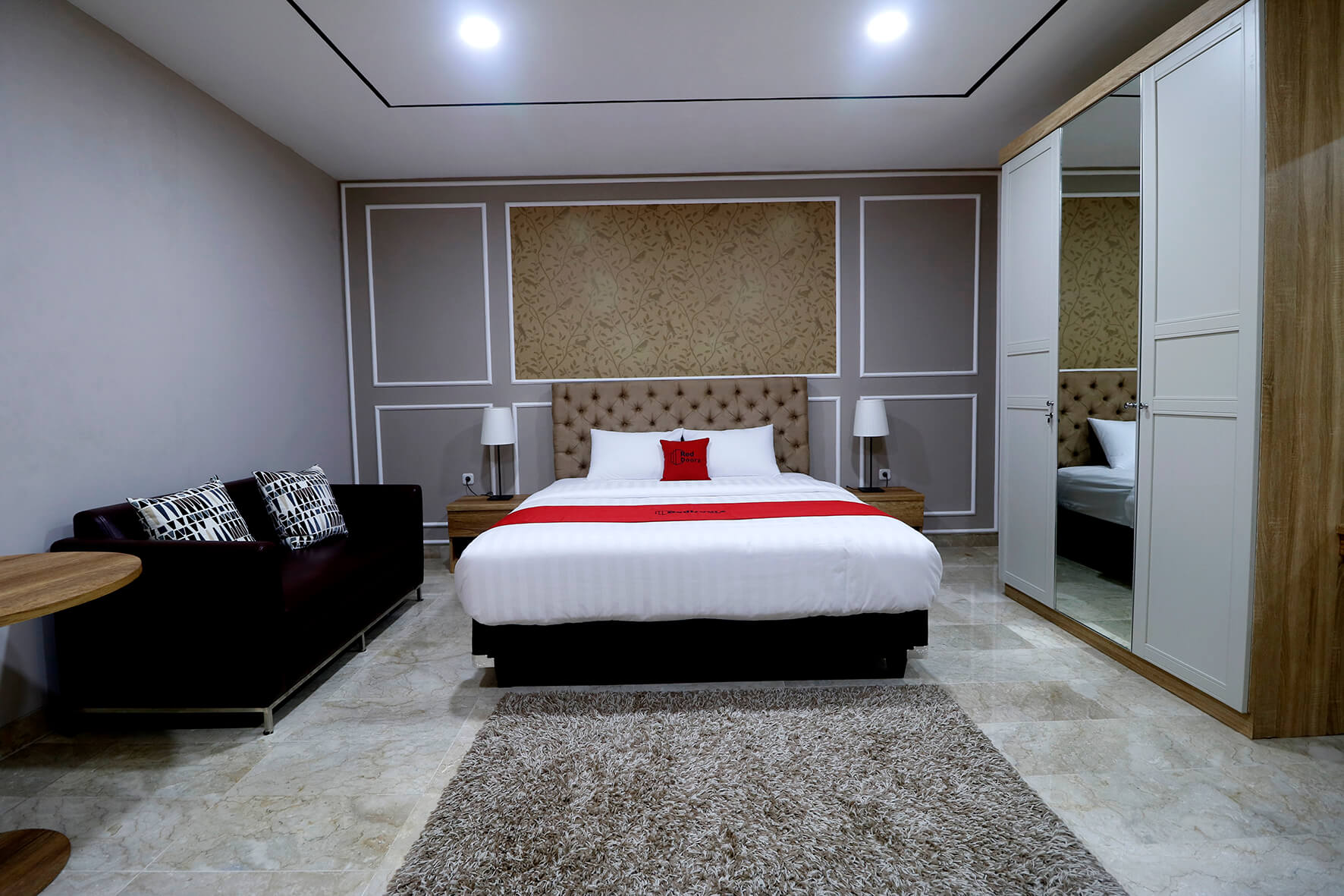 Reddoorz Premium Near Rs Pondok Indah