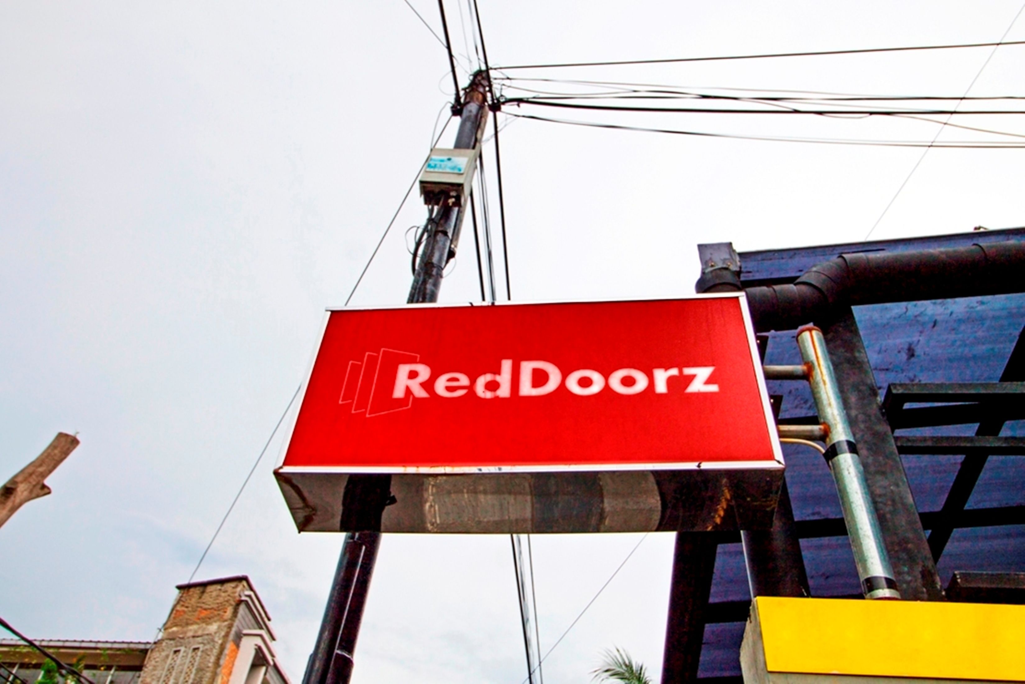 RedDoorz @ Salemba Raya