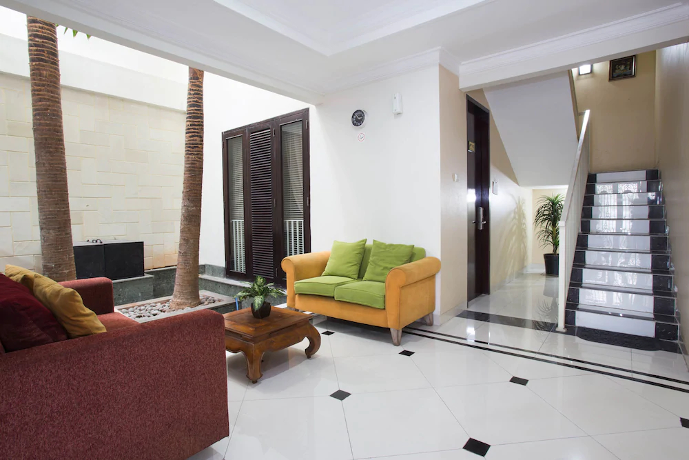 RedDoorz Syariah Near Pondok Indah Mall 3