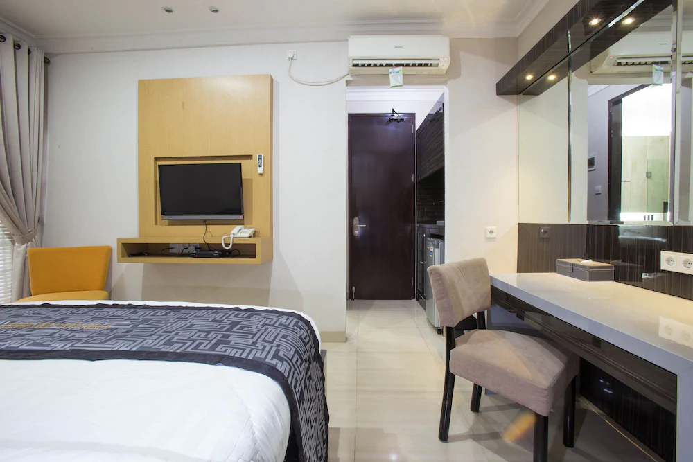 RedDoorz Syariah Near Pondok Indah Mall 3
