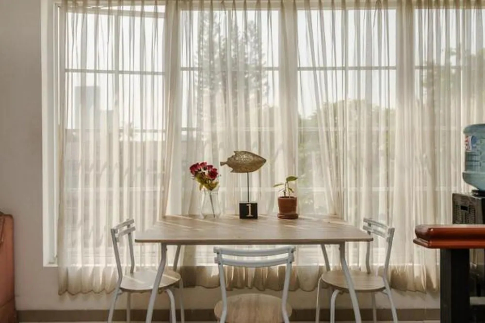 RedDoorz Syariah Plus Near Pancoran 2