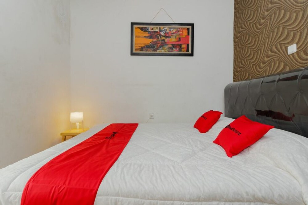 RedDoorz @ Taman Bendungan Asahan