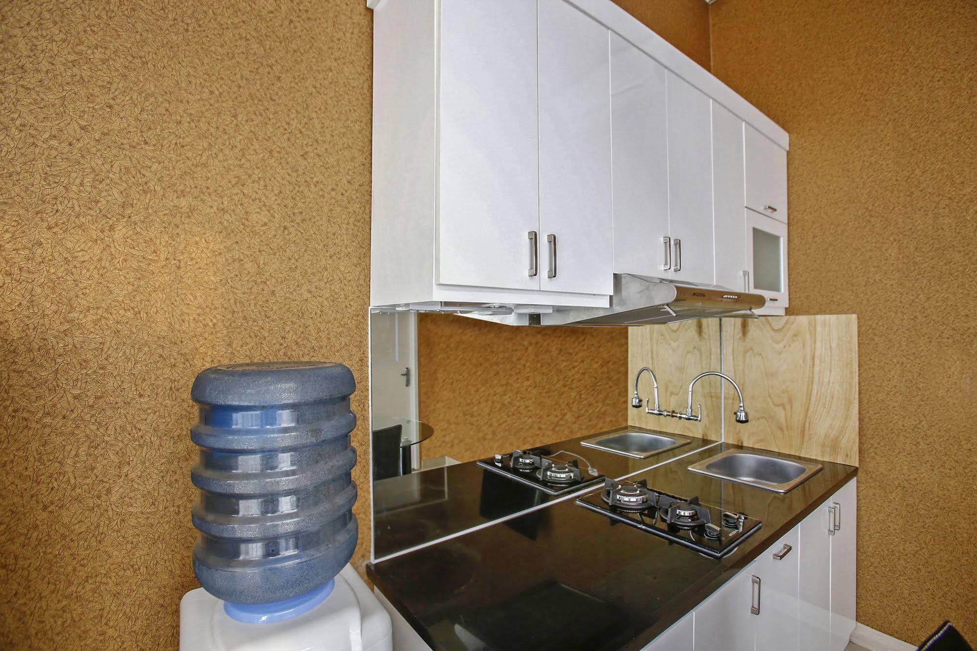 RedDoorz @ Taman Lebak Bulus