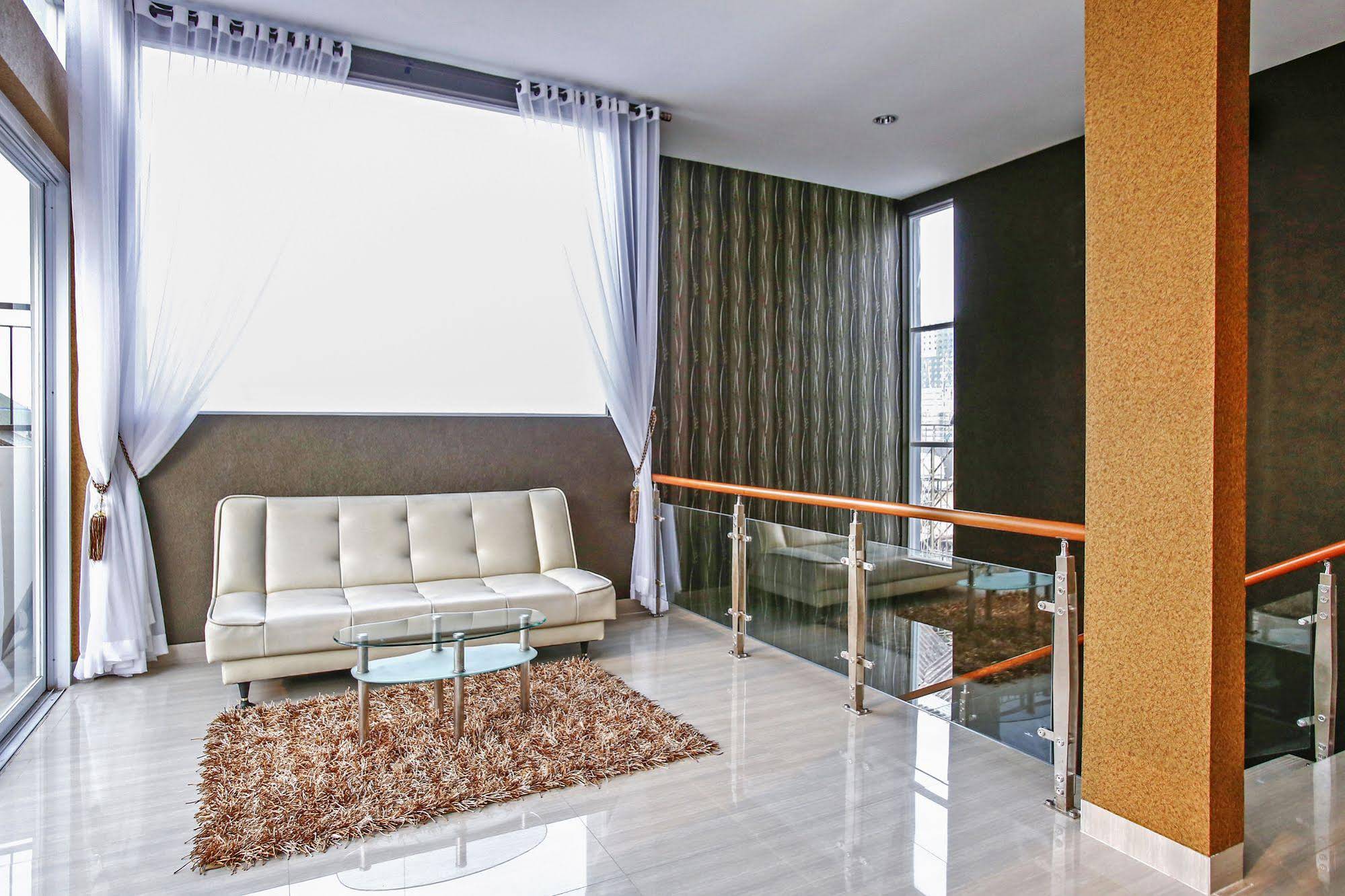 RedDoorz @ Taman Lebak Bulus