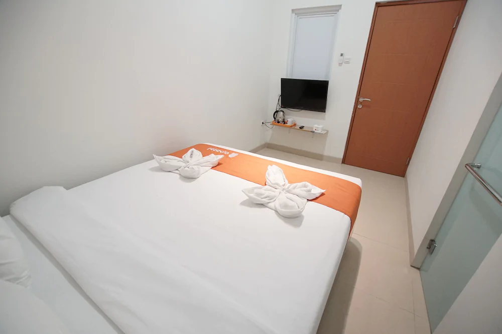 Rendezvous Sunter 1 by Apatel