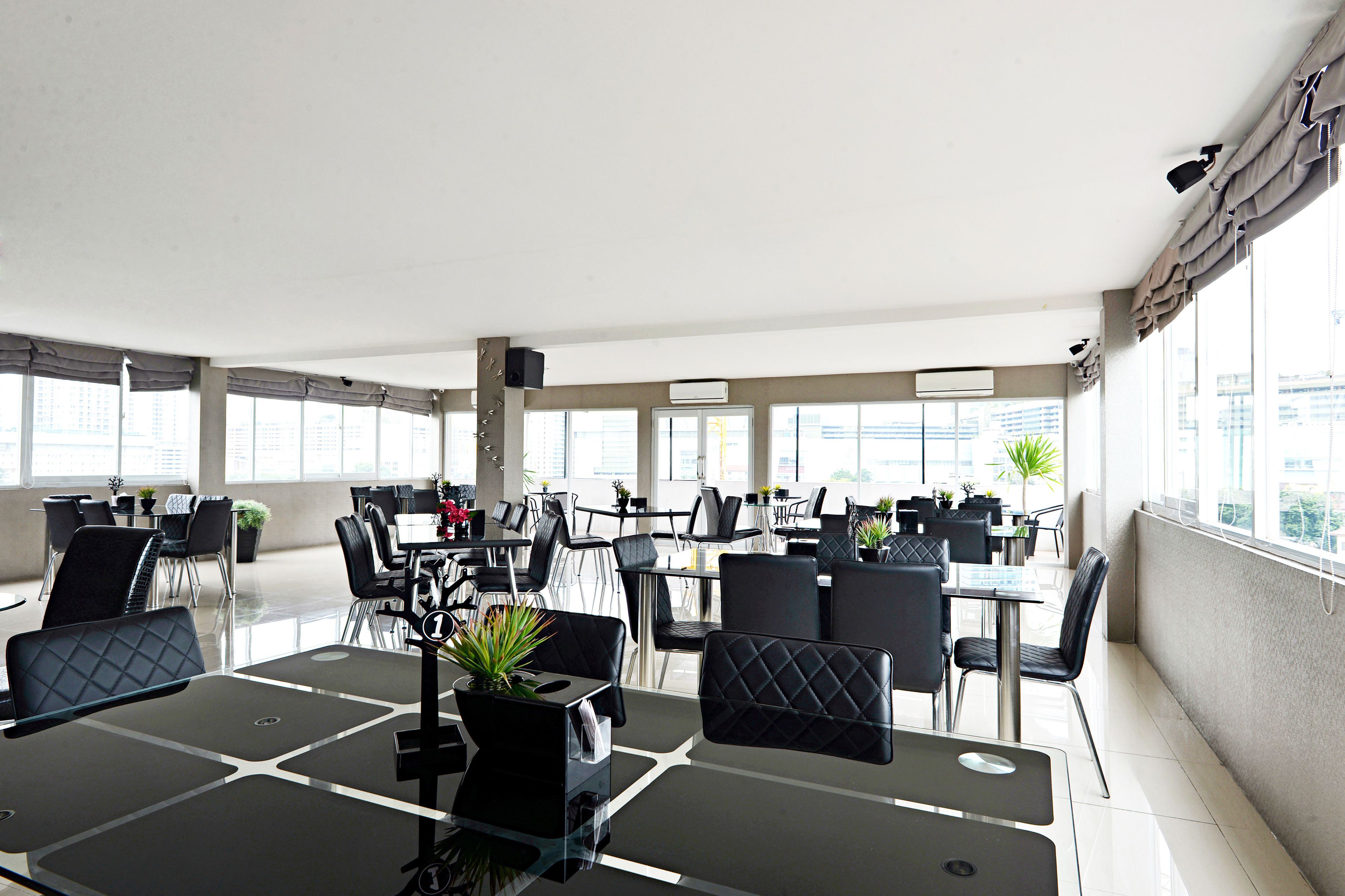 Residence100 by ZEN Rooms