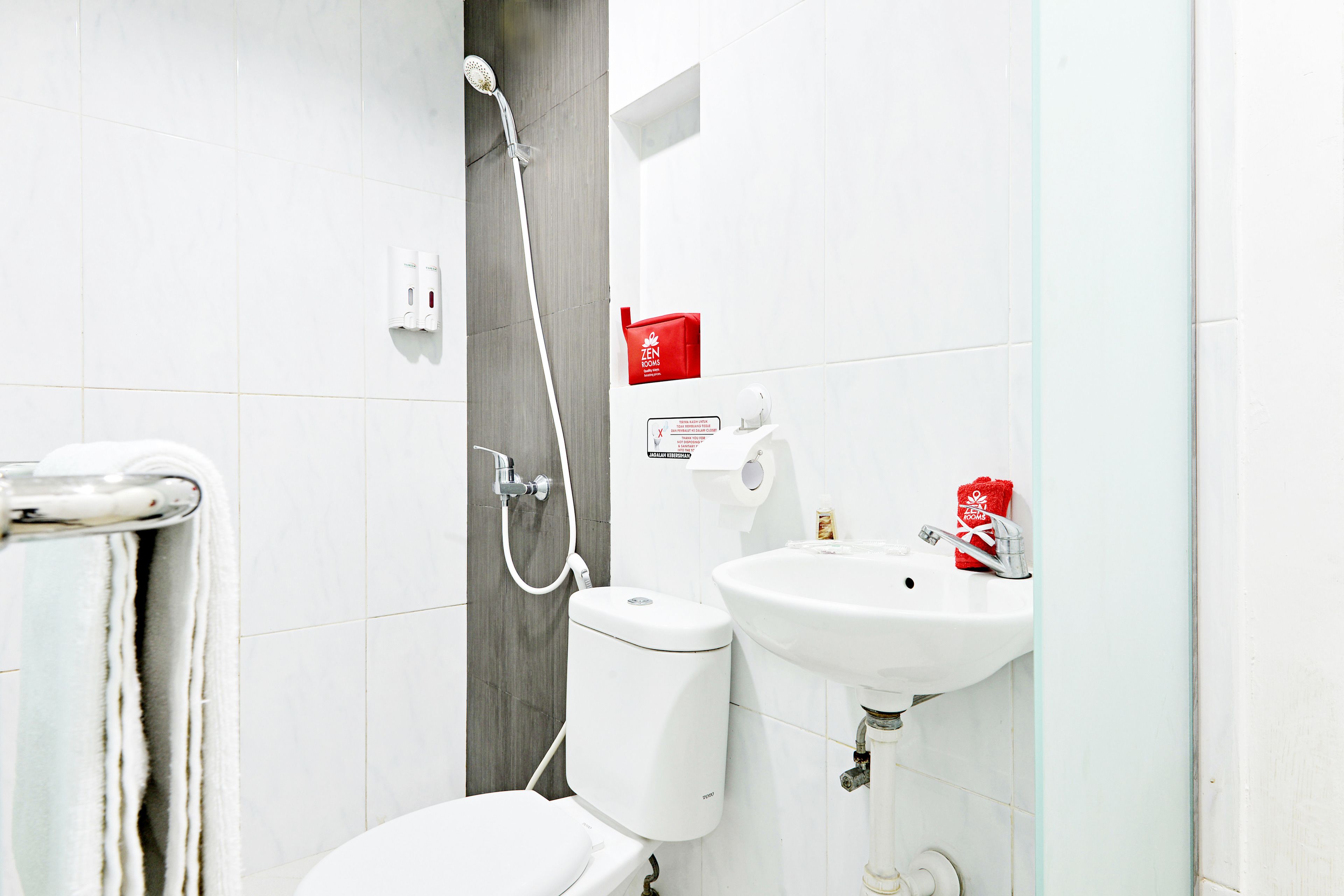 Residence100 by ZEN Rooms