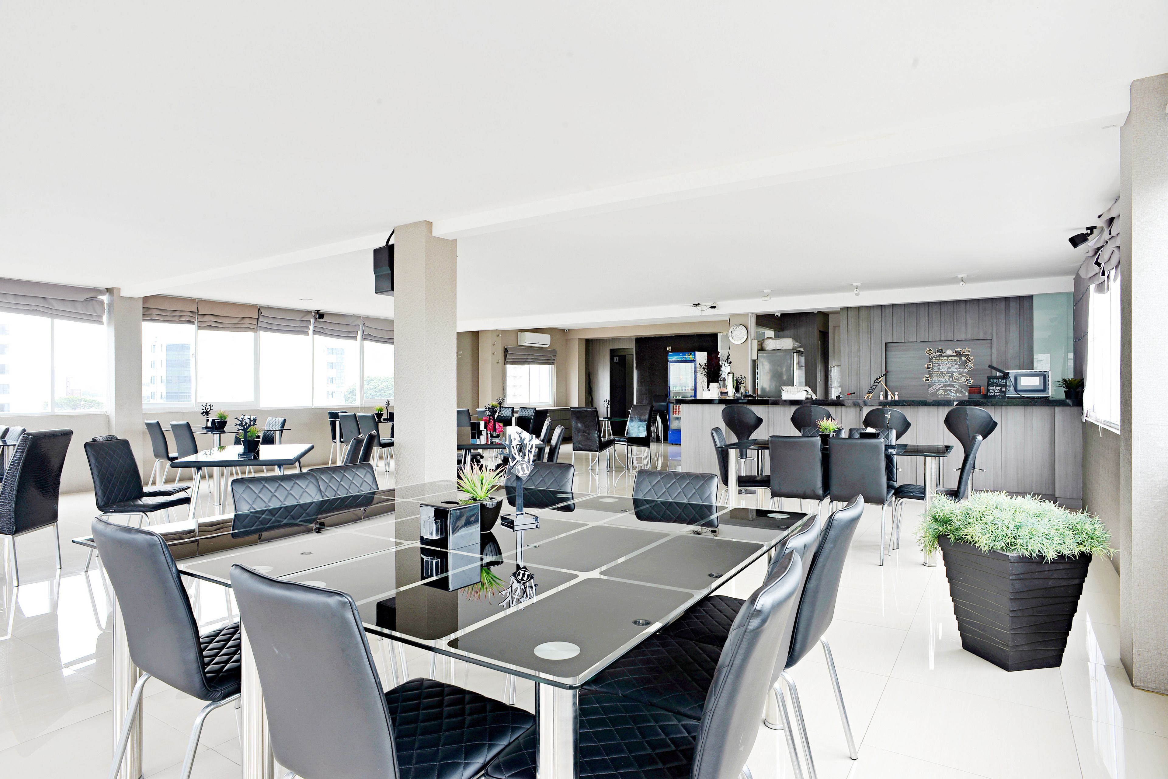 Residence100 by ZEN Rooms