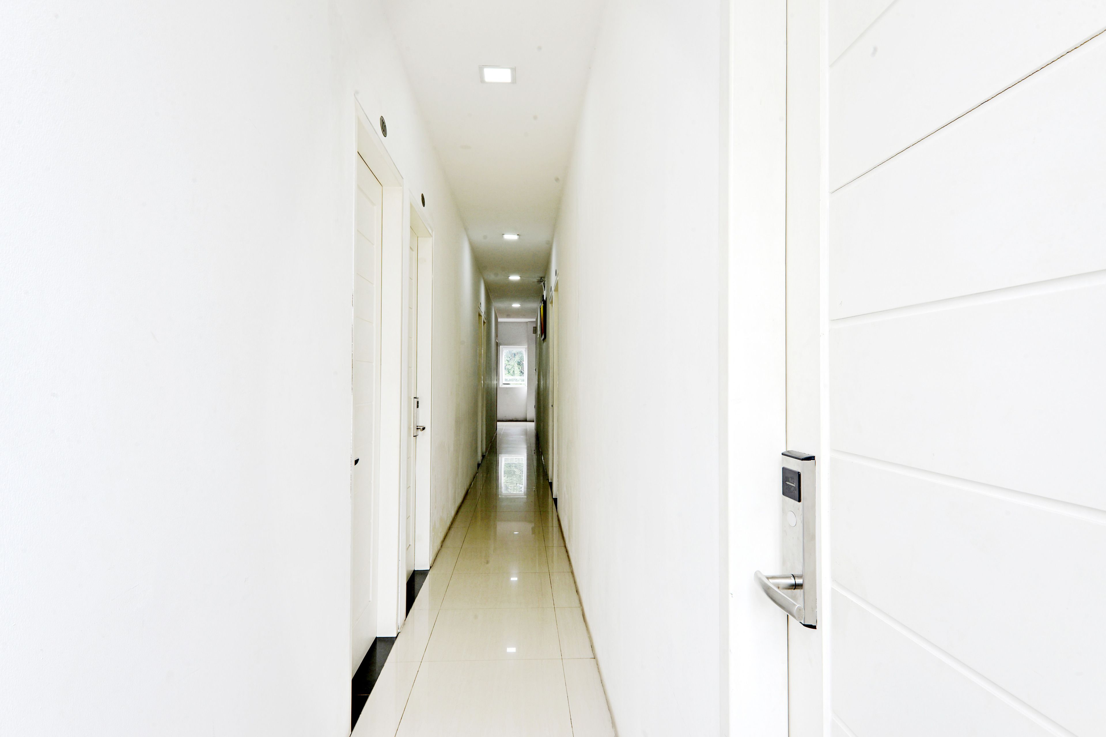 Residence100 by ZEN Rooms