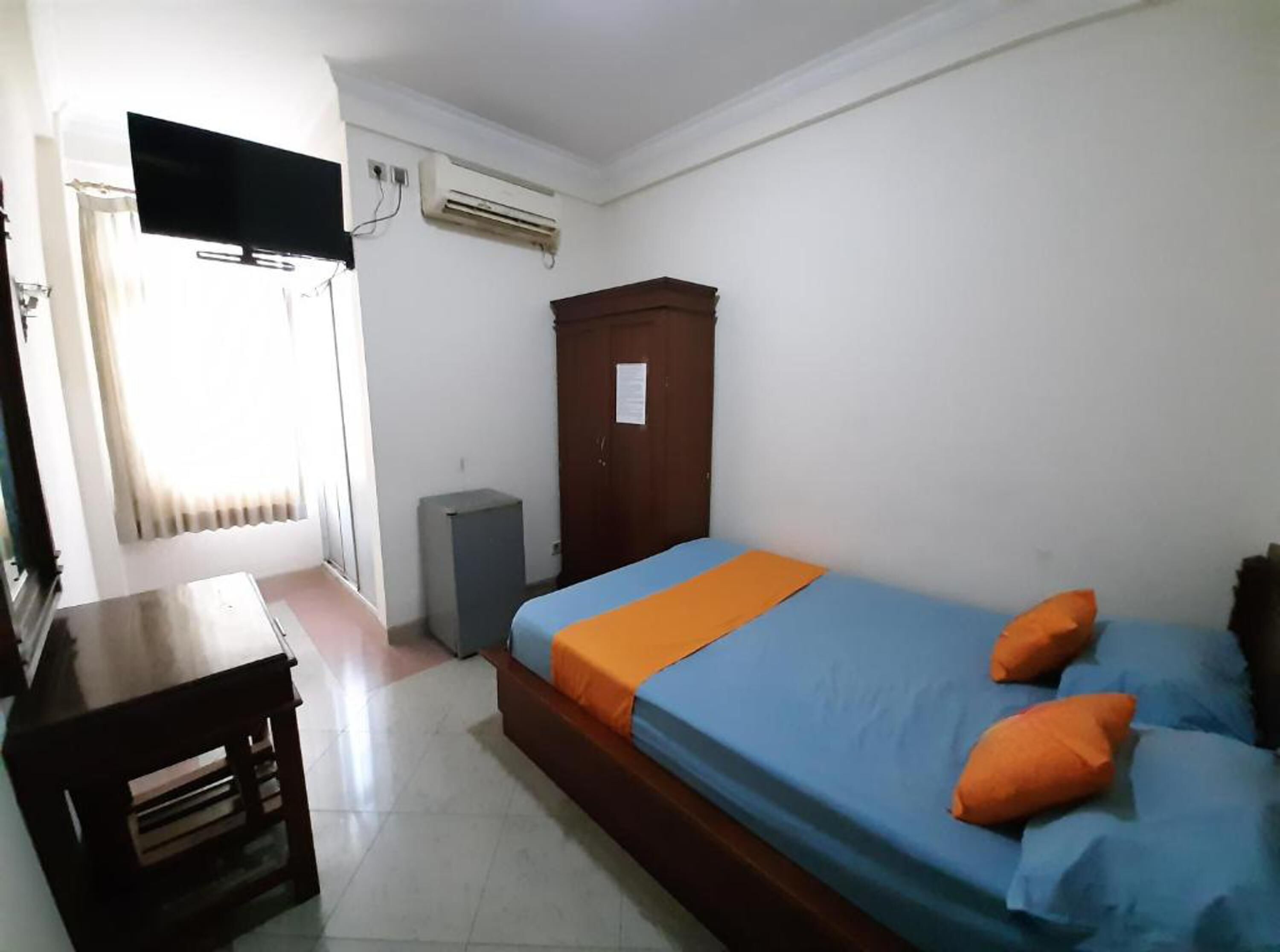 Residence 38 By Oyo Rooms