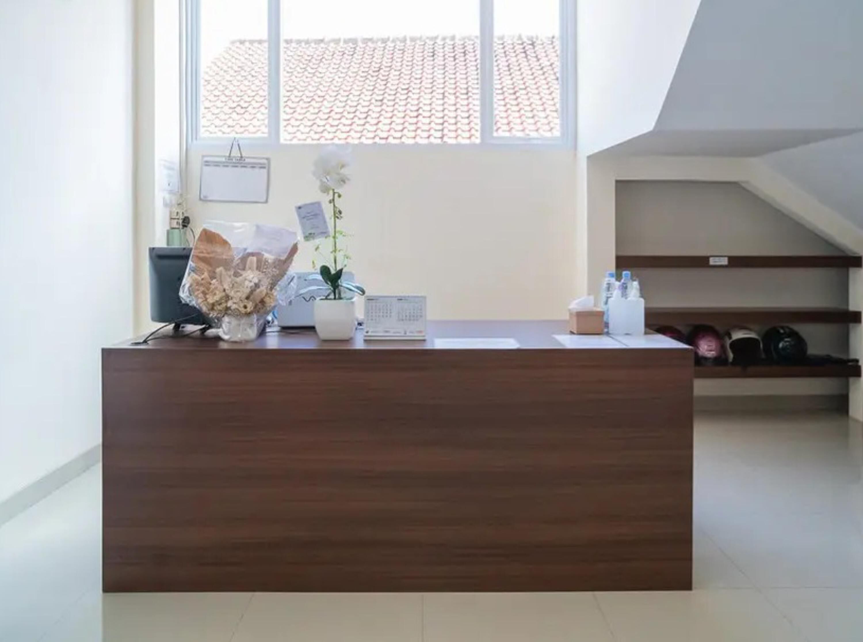 Residence 38 By Oyo Rooms