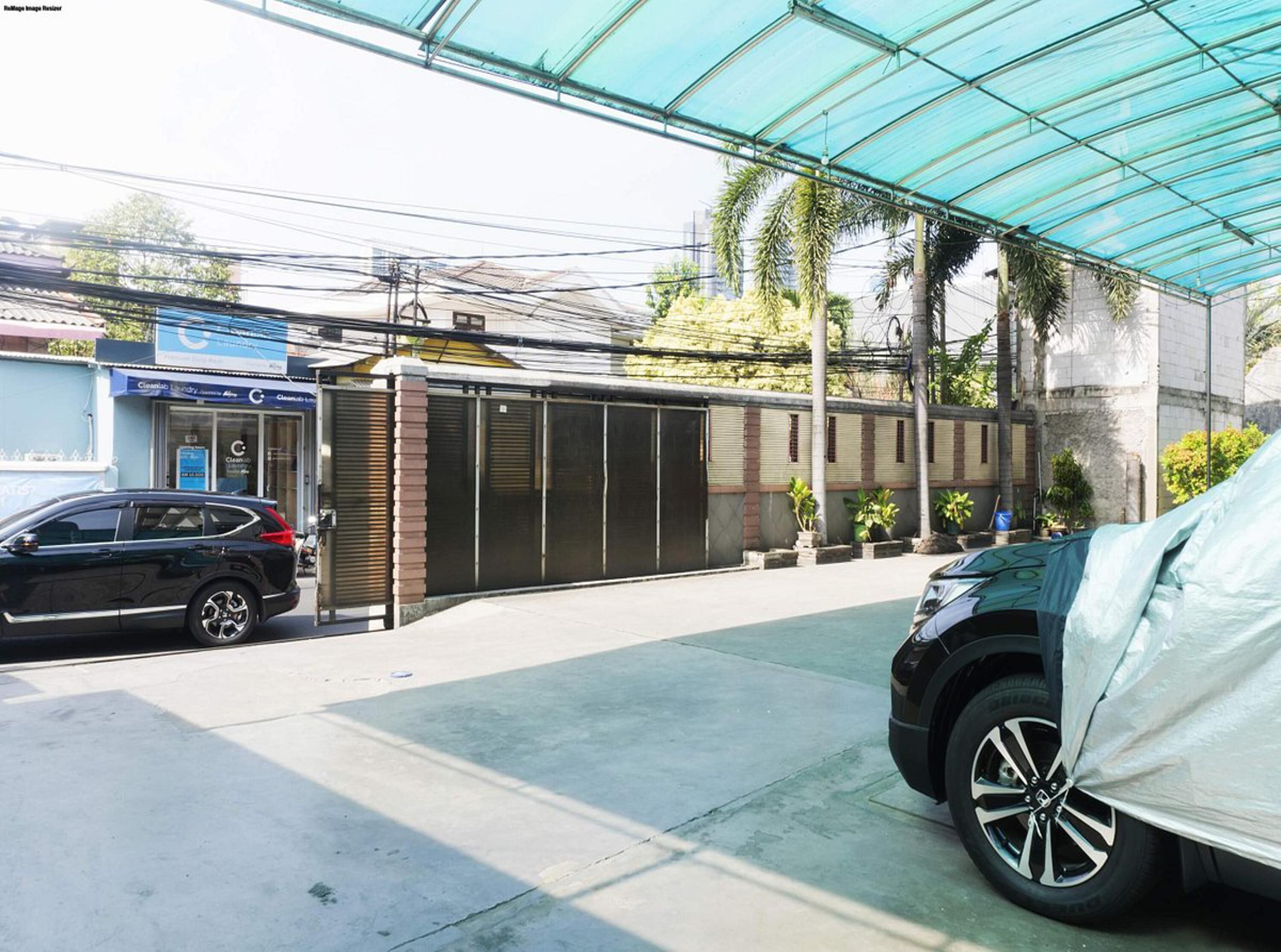 Residence 38 By Oyo Rooms