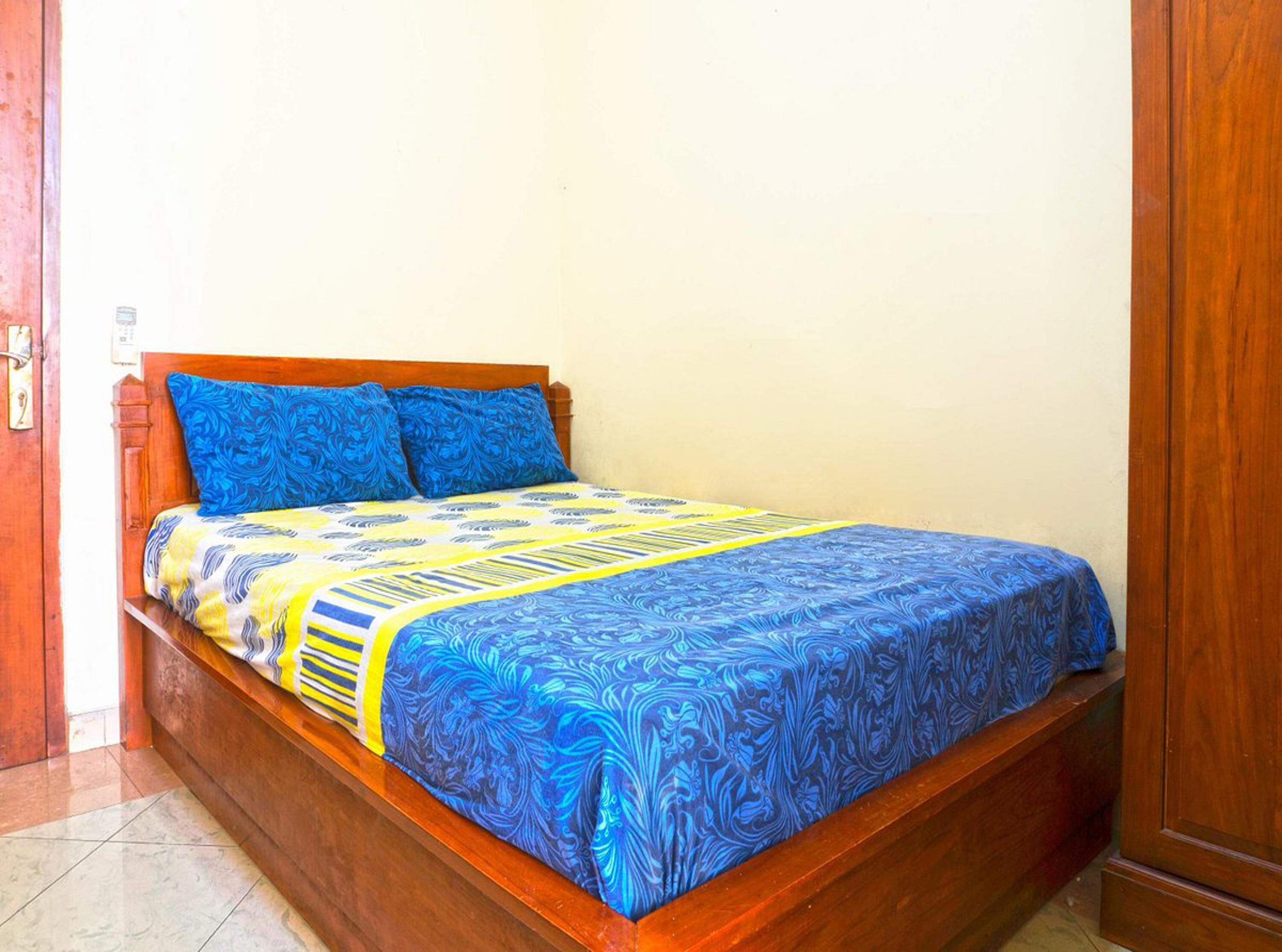 Residence 38 By Oyo Rooms