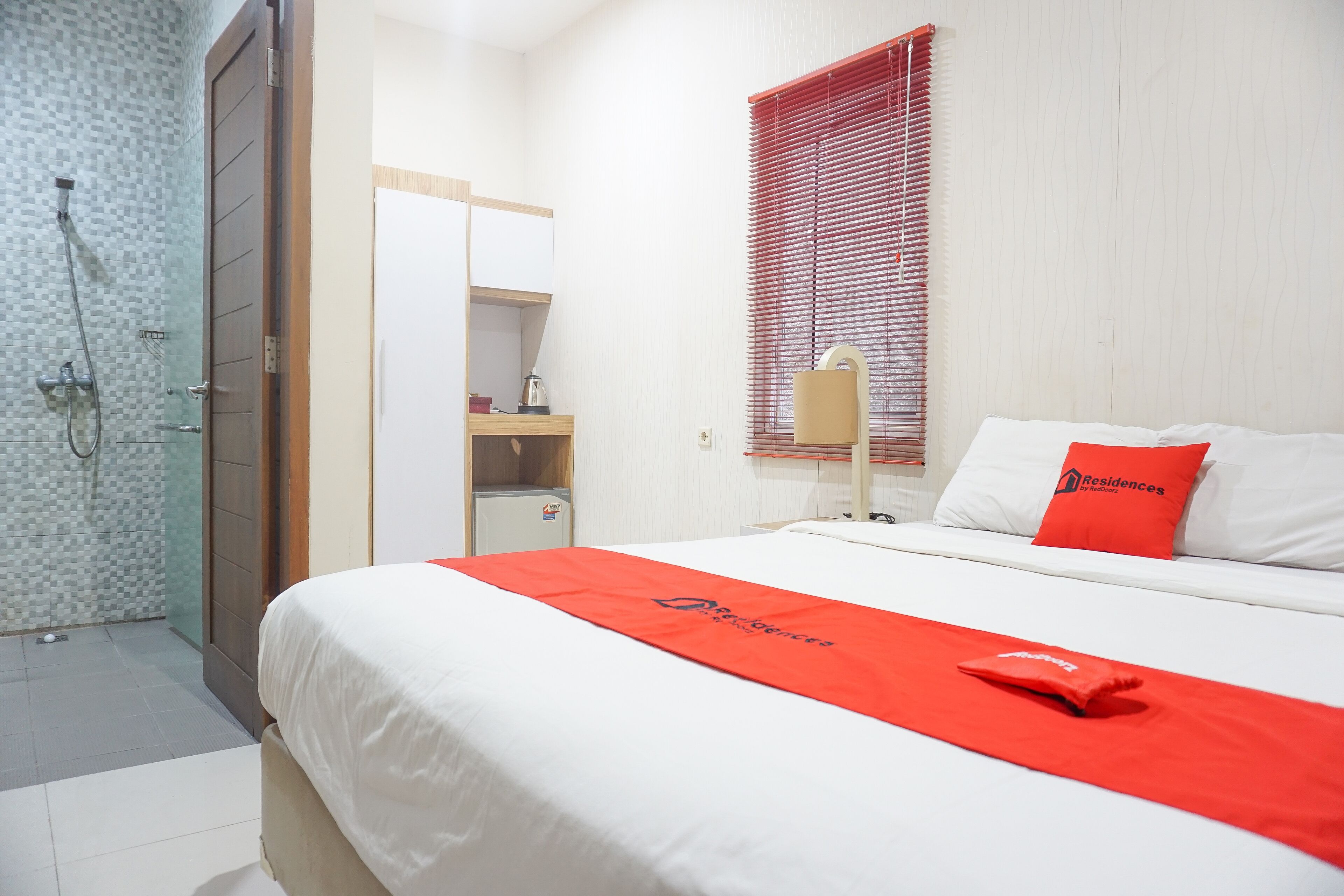 Residences By RedDoorz Syariah Near Tebet Timur Dalam