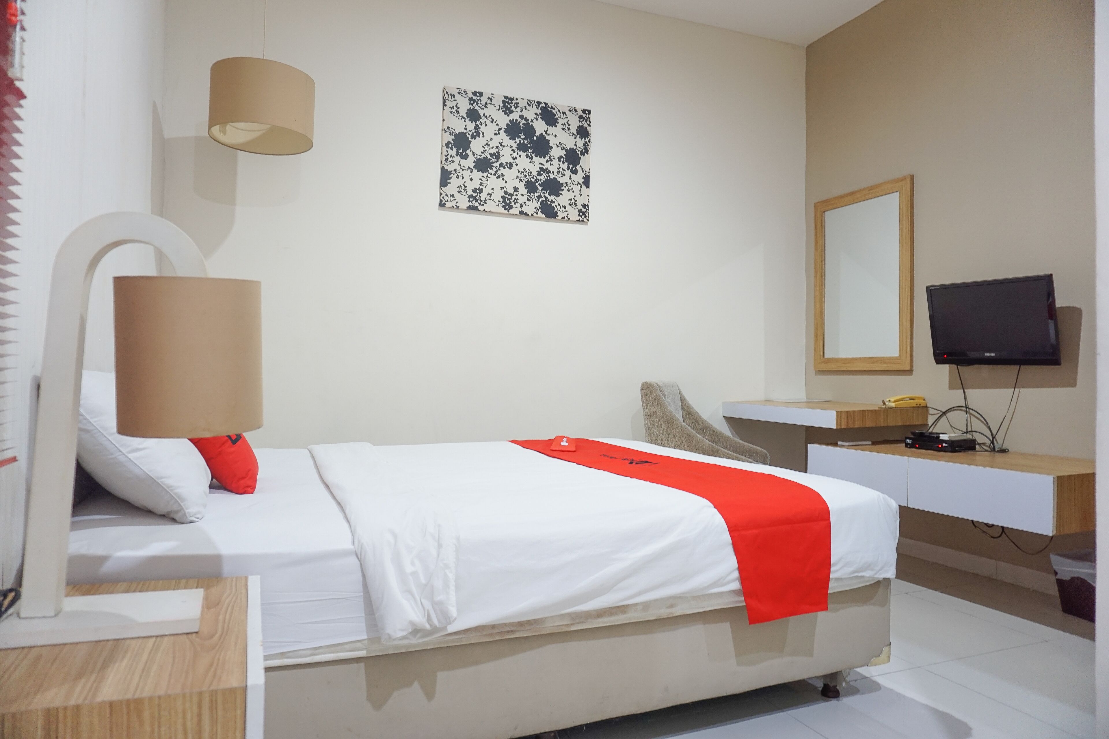 Residences By RedDoorz Syariah Near Tebet Timur Dalam