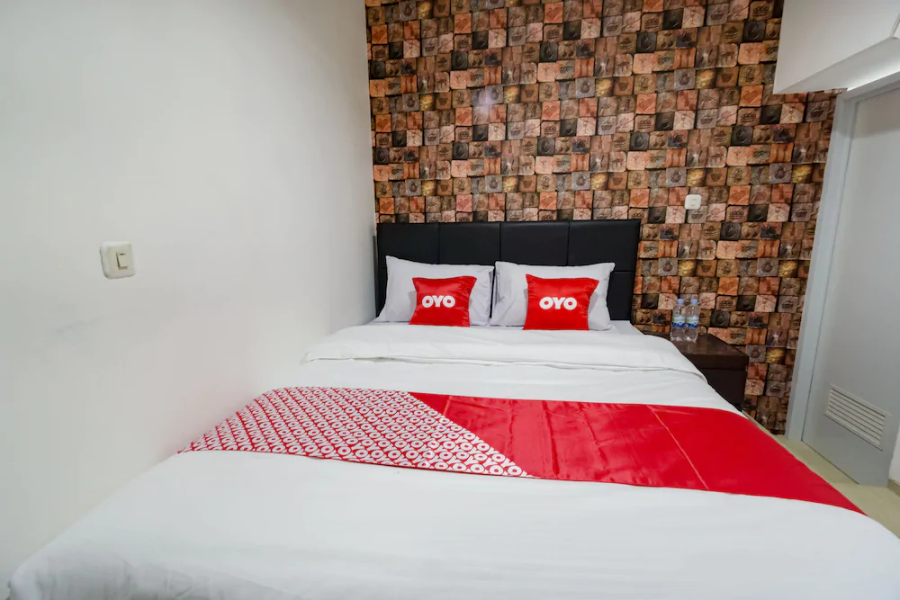 Residence Stasiun Tebet Syariah by OYO Rooms