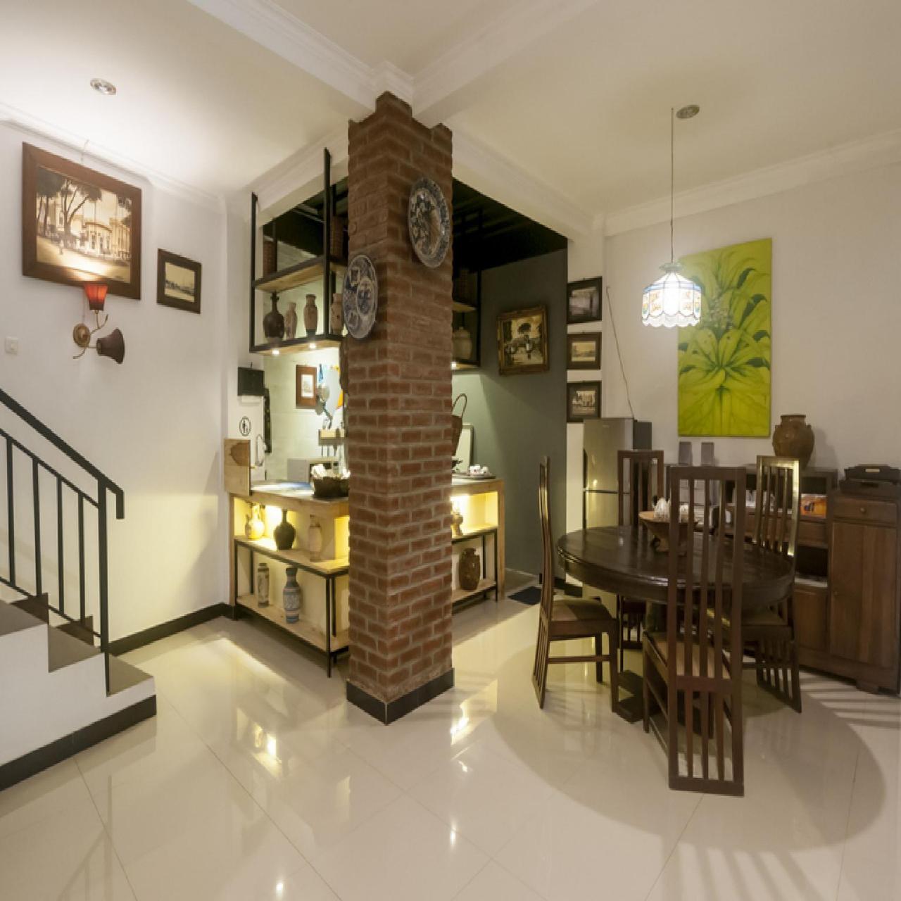 Roellie's Guest House by RedDoorz