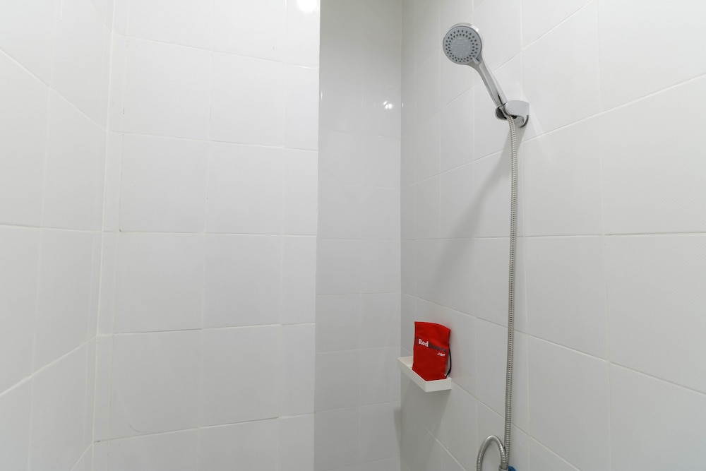 Room 28 Guesthouse by RedDoorz