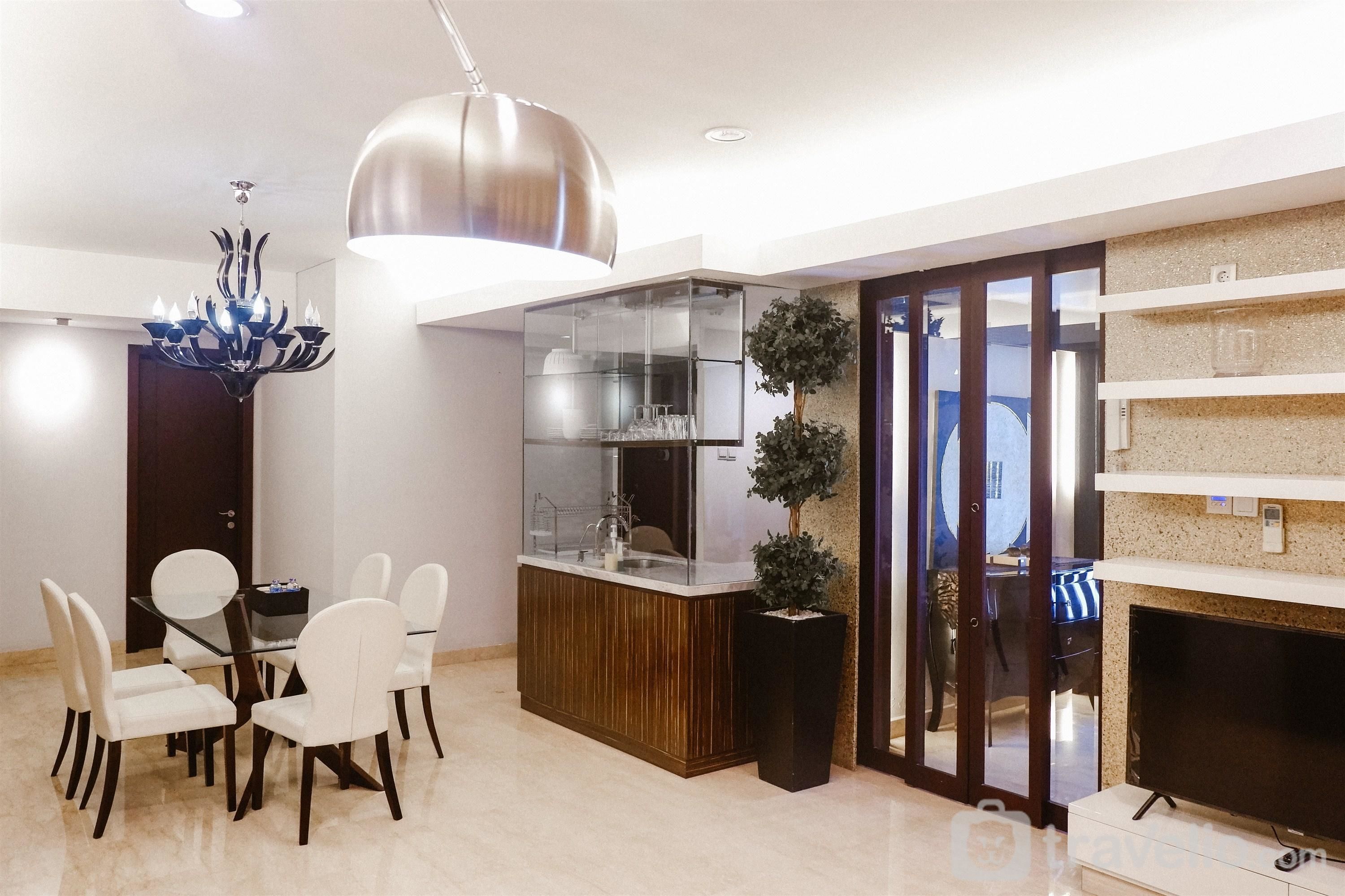 Royale SpringHill Apartment