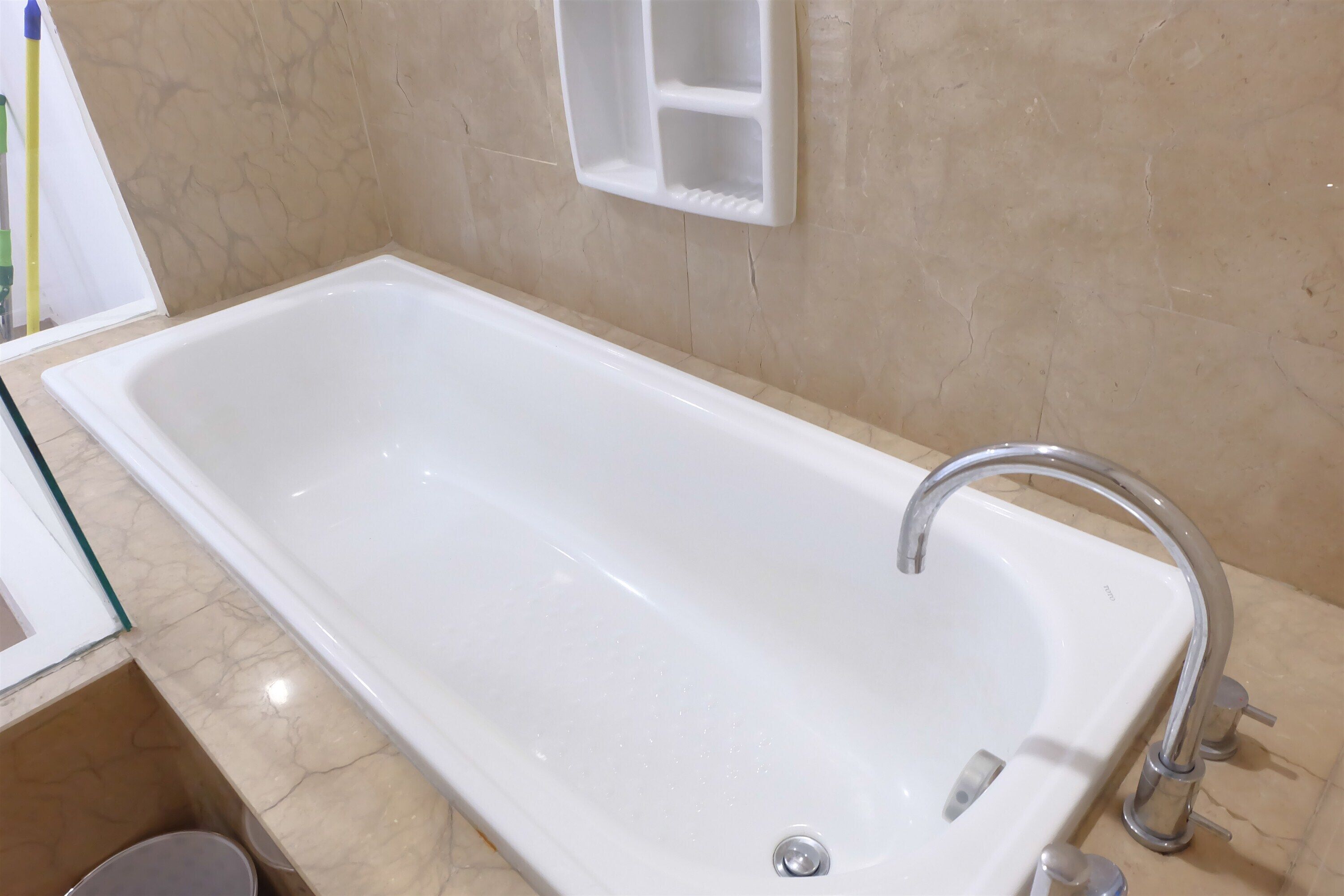 Royale SpringHill Apartment
