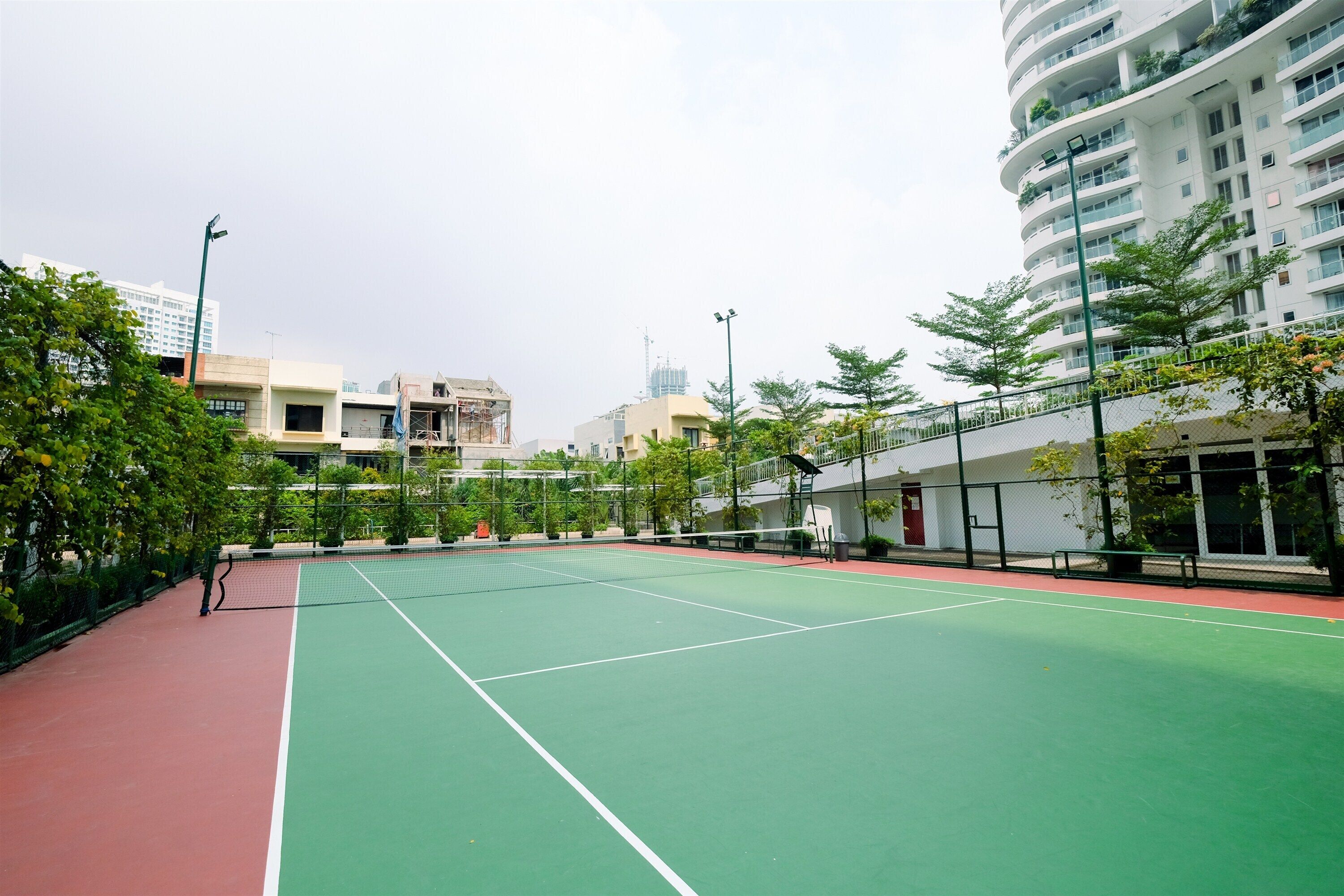 Royale SpringHill Apartment