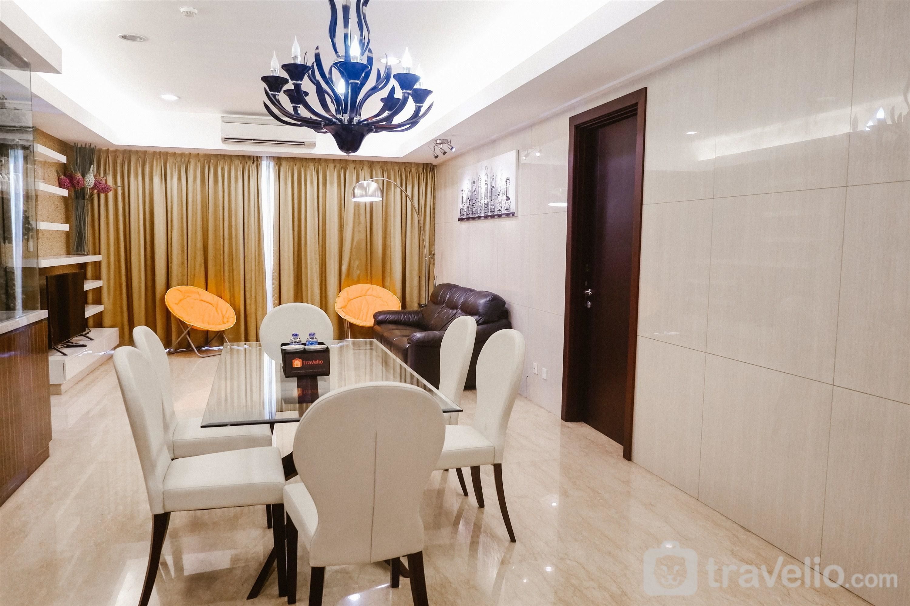 Royale SpringHill Apartment