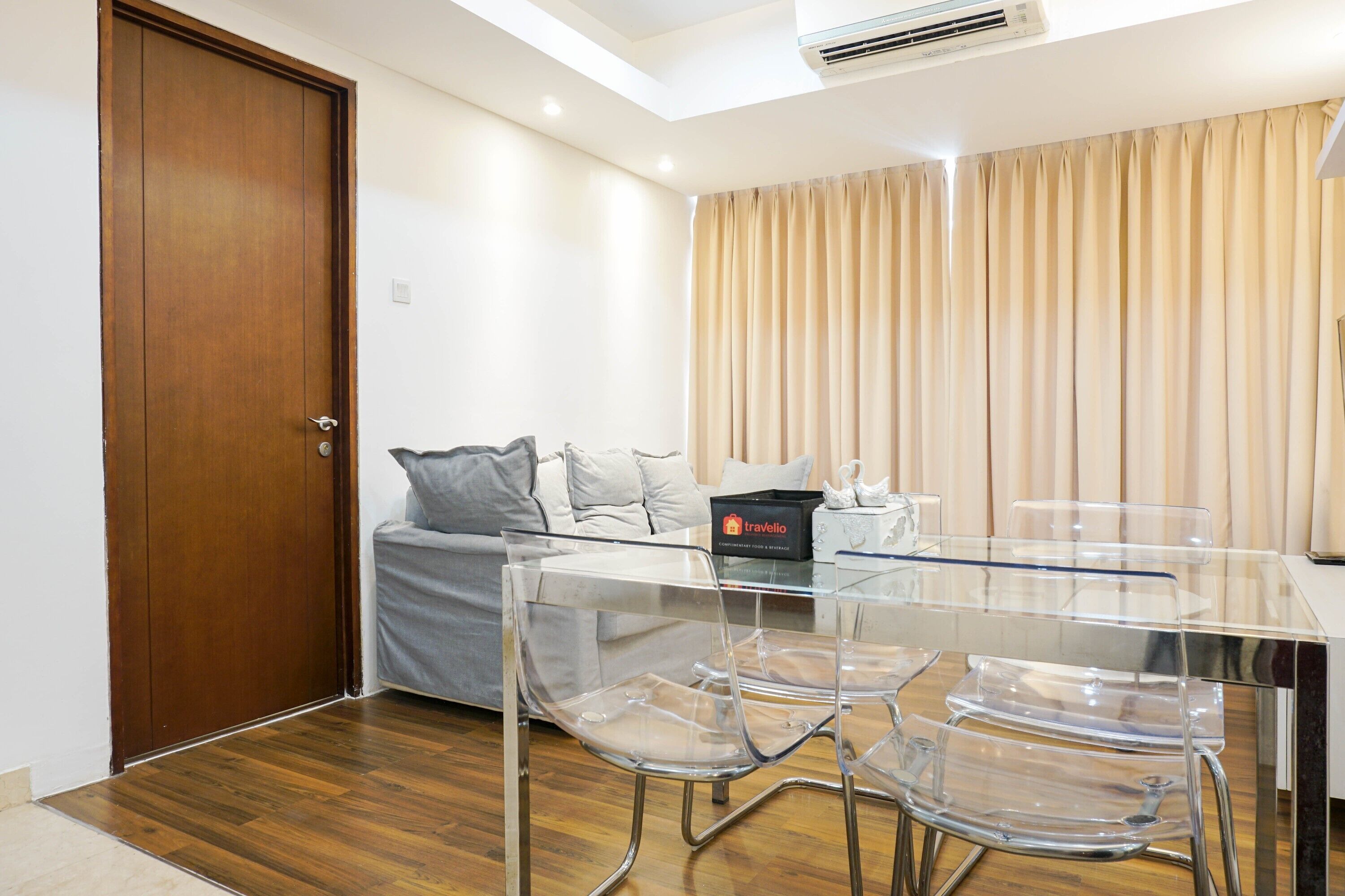 Royale SpringHill Apartment