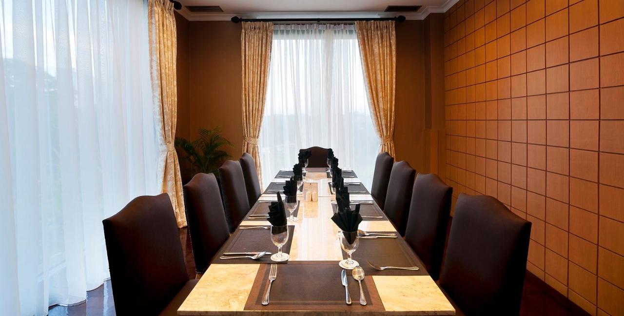 Royal Kuningan Hotel