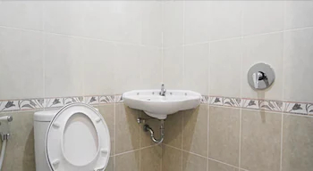 Rumah Kayu Manis Tebet