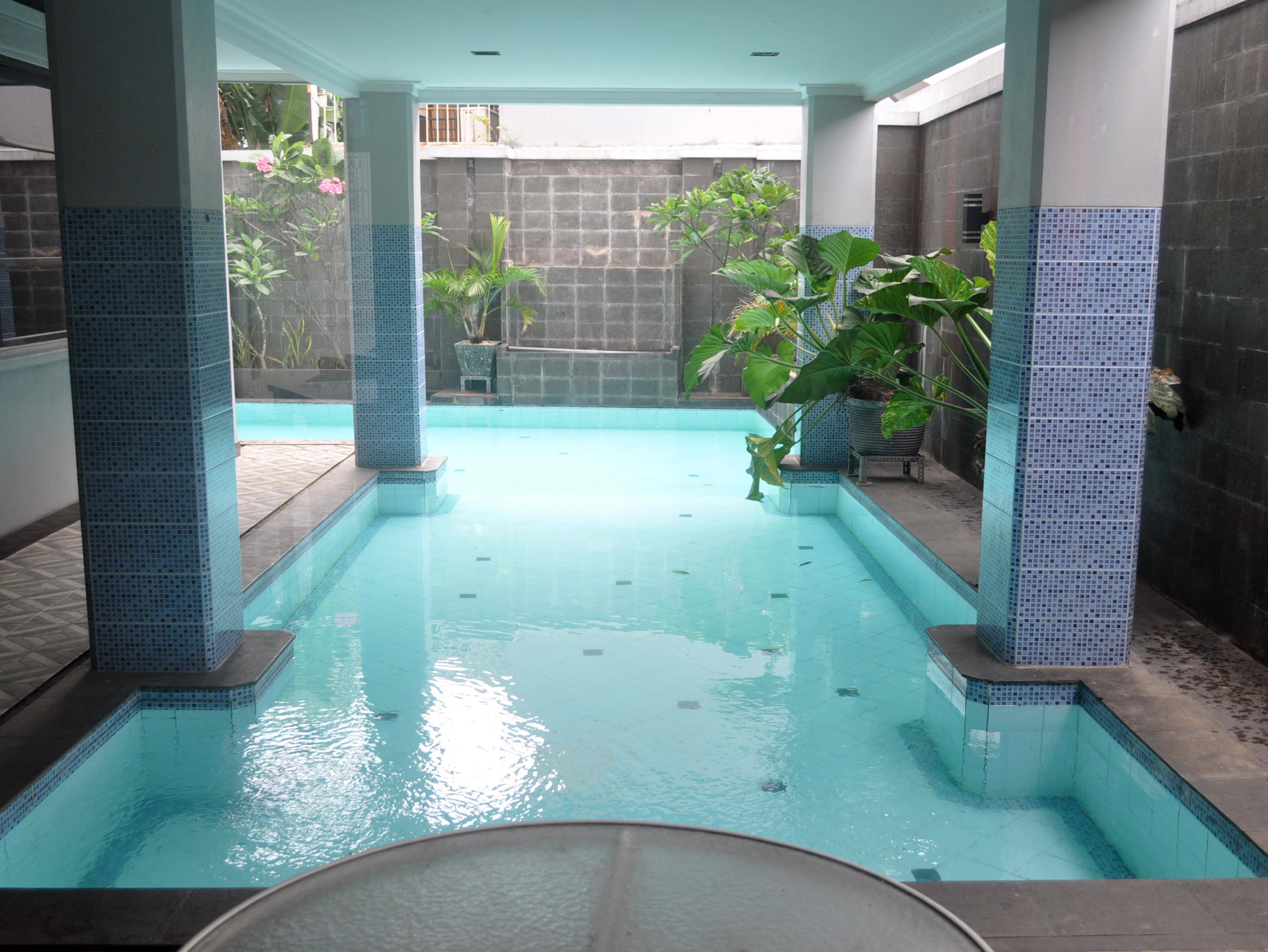 Sahati Hotel