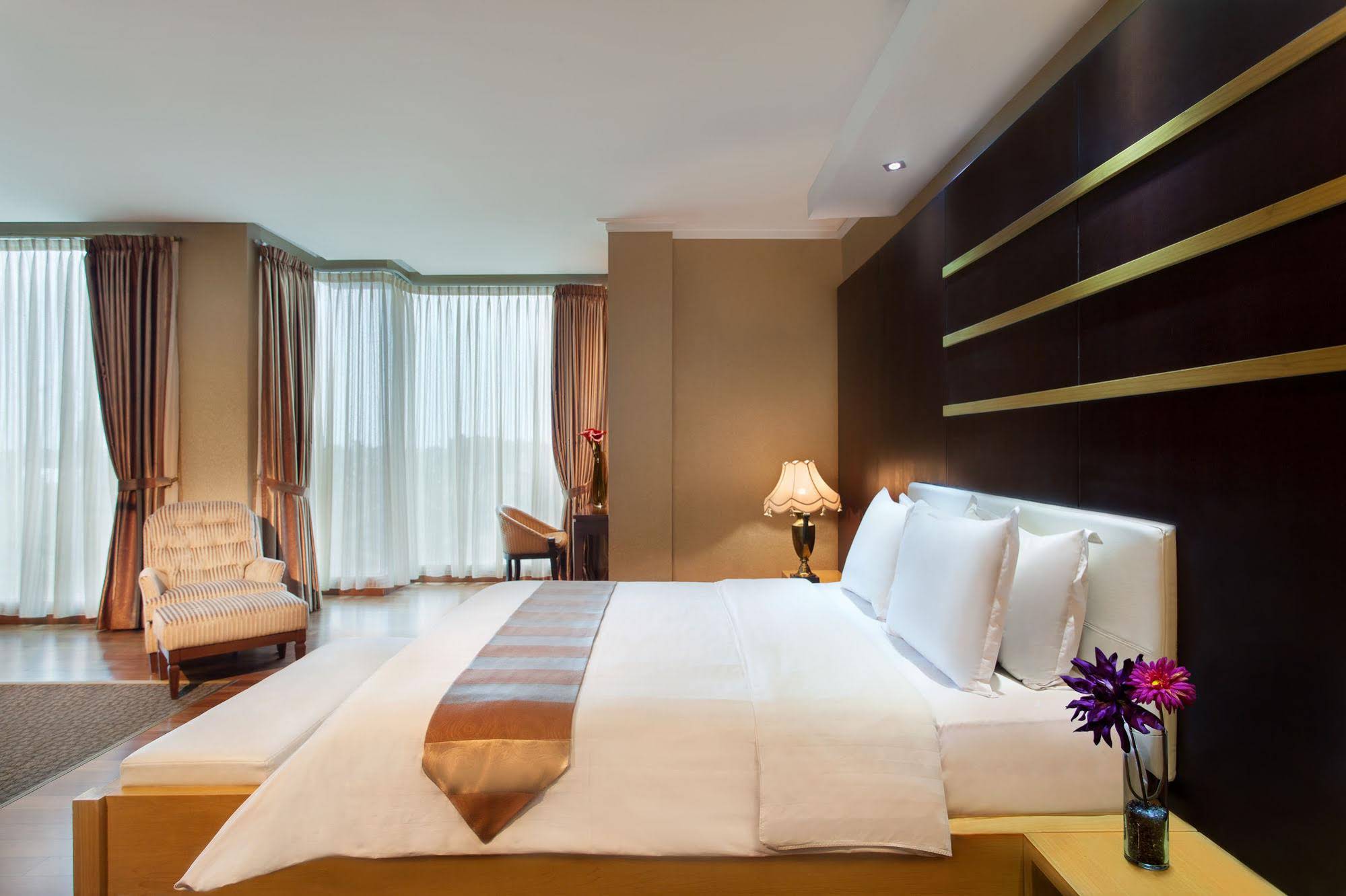 Sahati Hotel