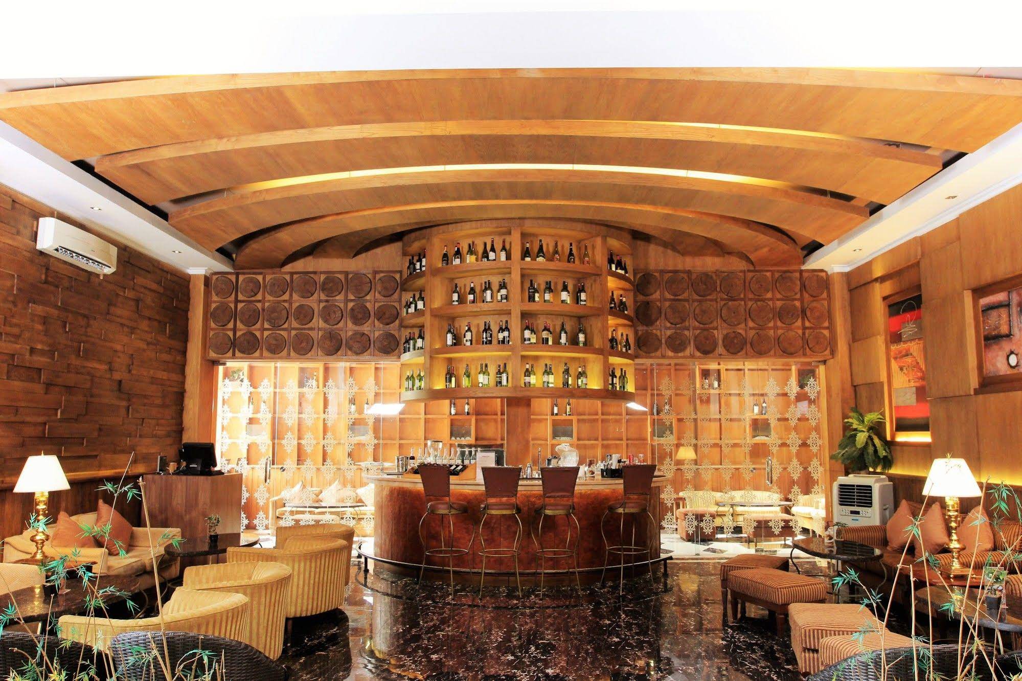 Sahati Hotel