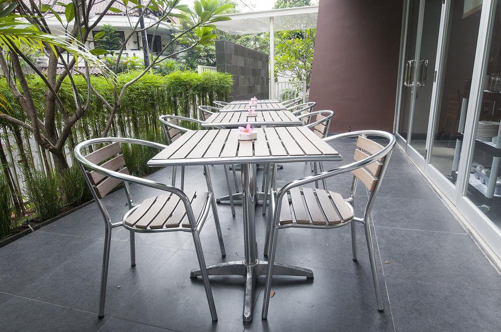 Sampit Residence By FLAT06