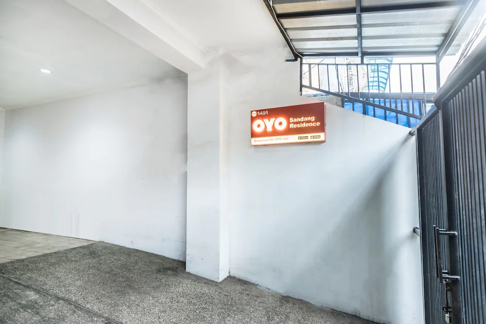 Sandang Residence by OYO Rooms