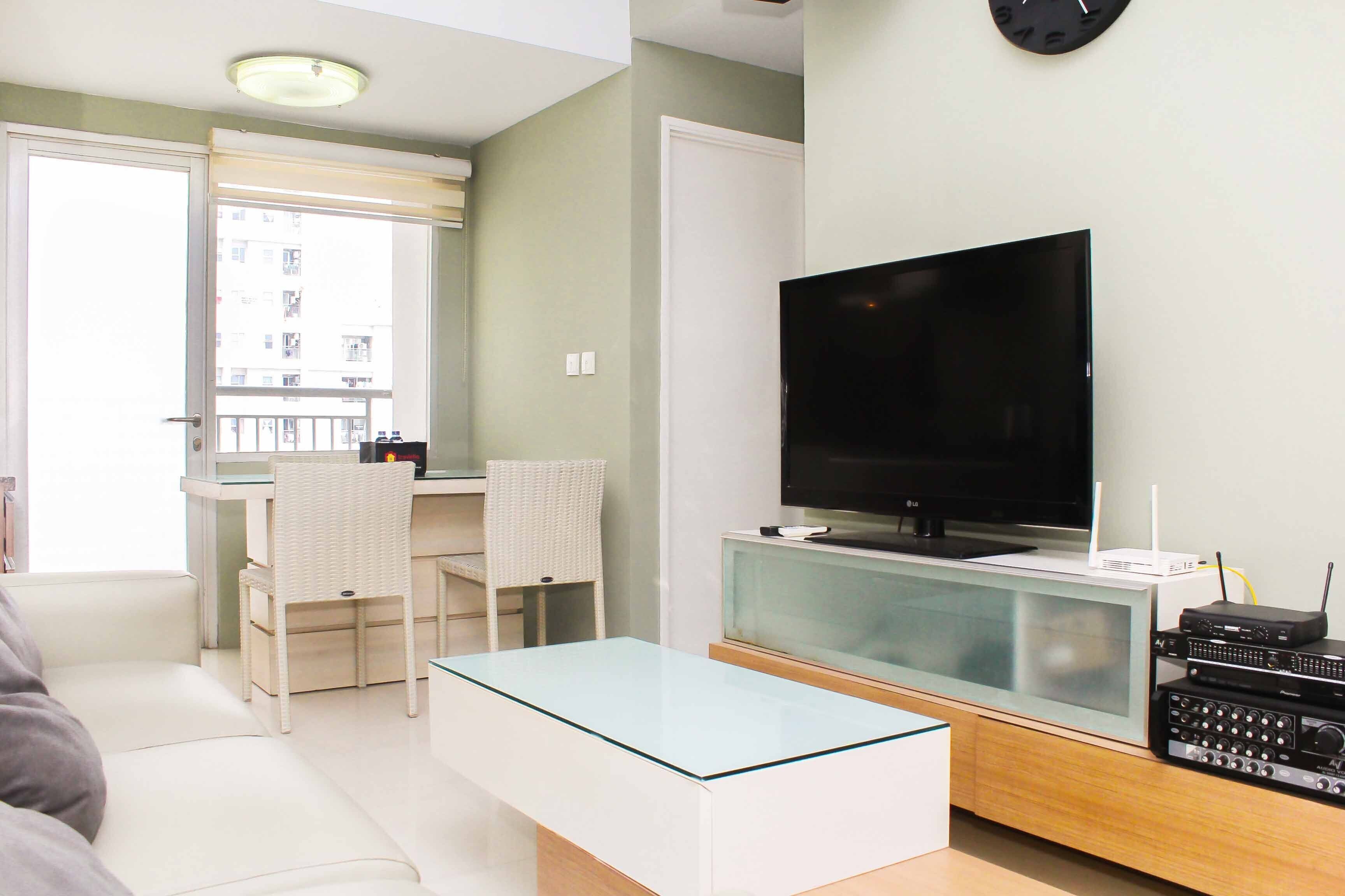 Seasons City Apartment