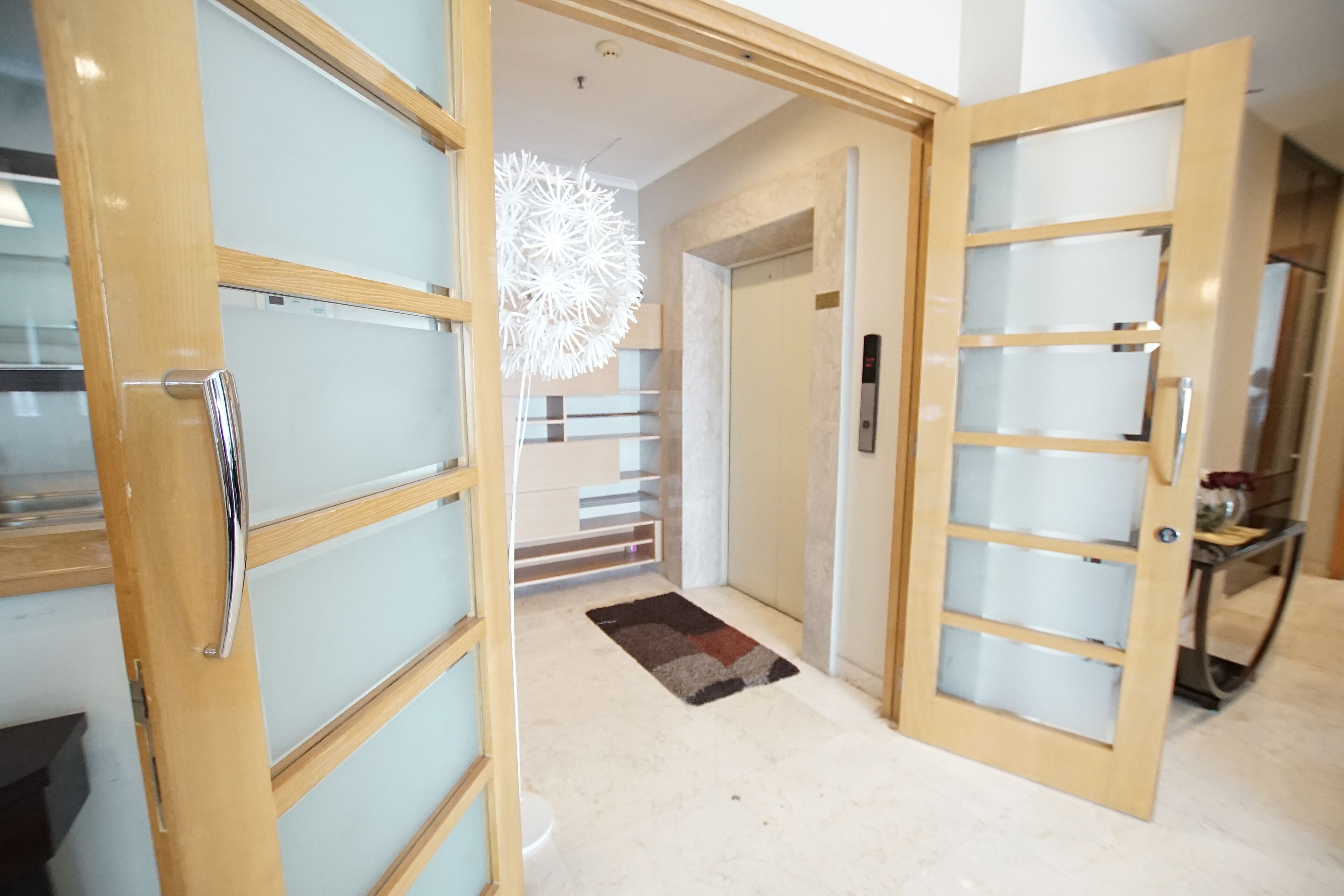 Senayan Residence by Apatel