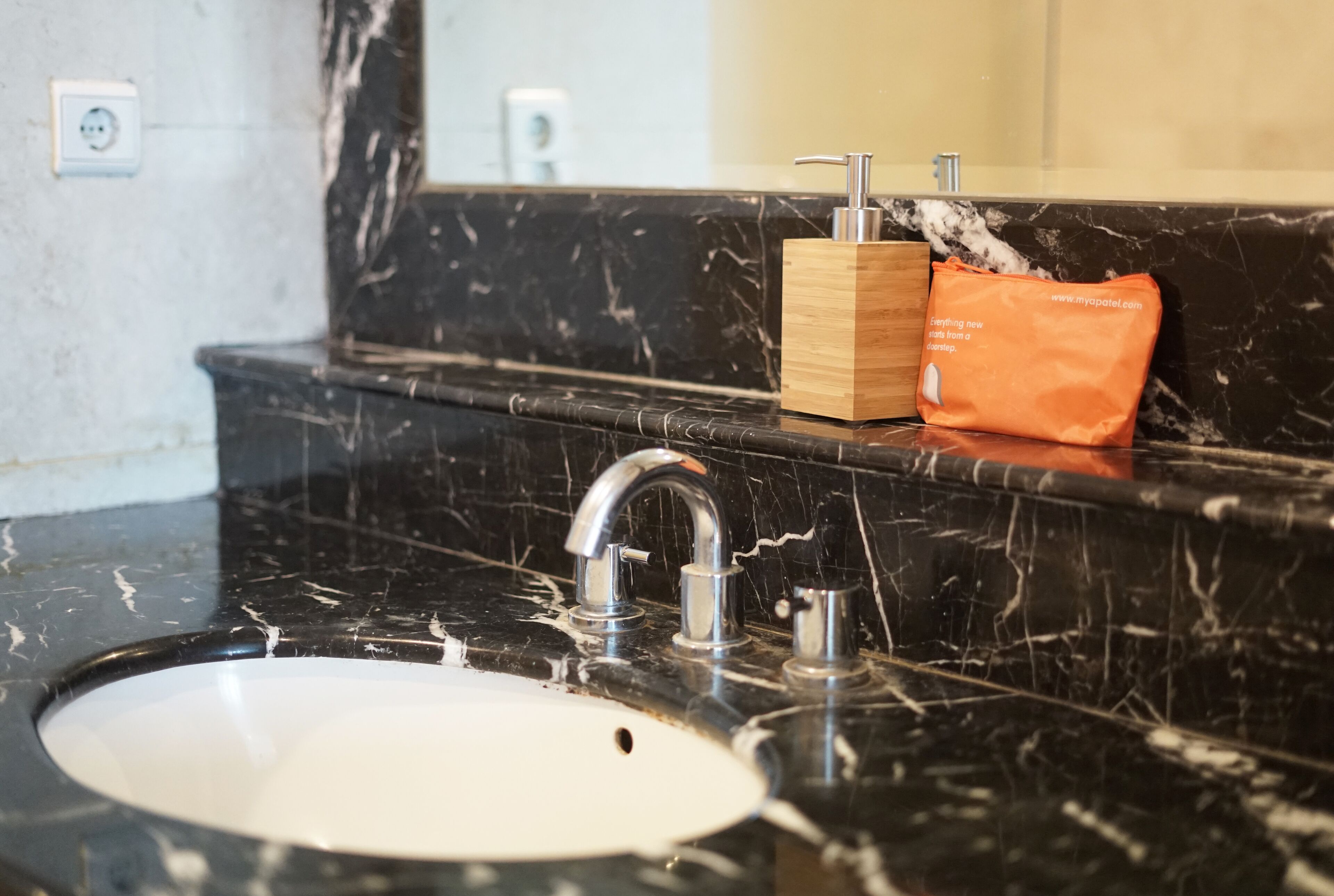 Senayan Residence by Apatel