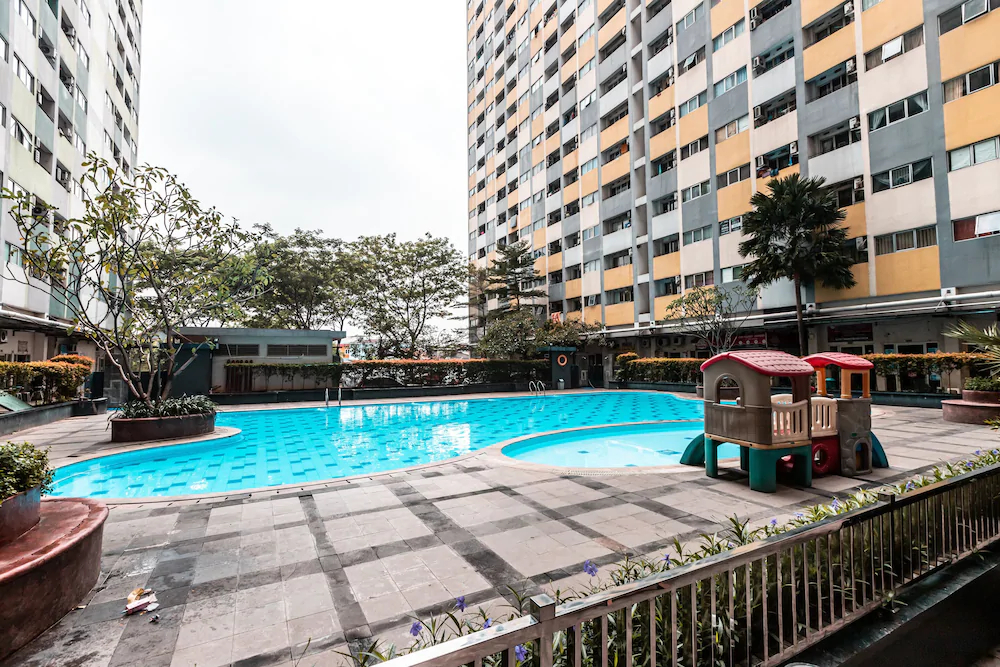 Sentra Timur Residence by OYO Rooms
