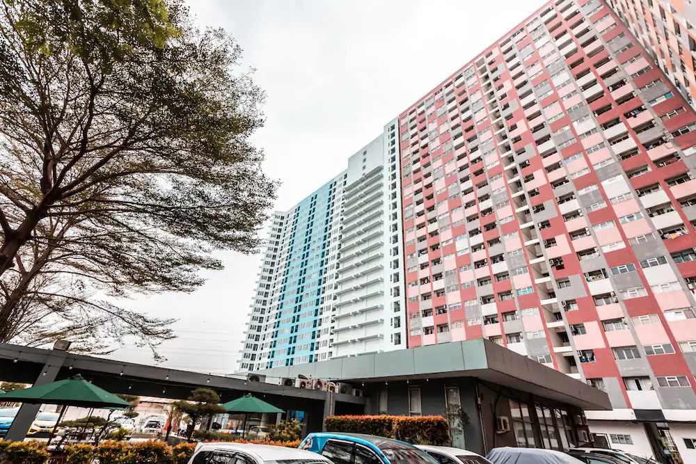 Sentra Timur Residence by OYO Rooms
