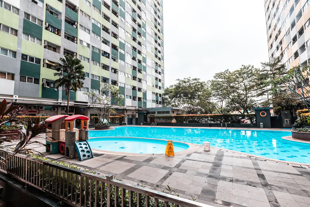 Sentra Timur Residence by OYO Rooms