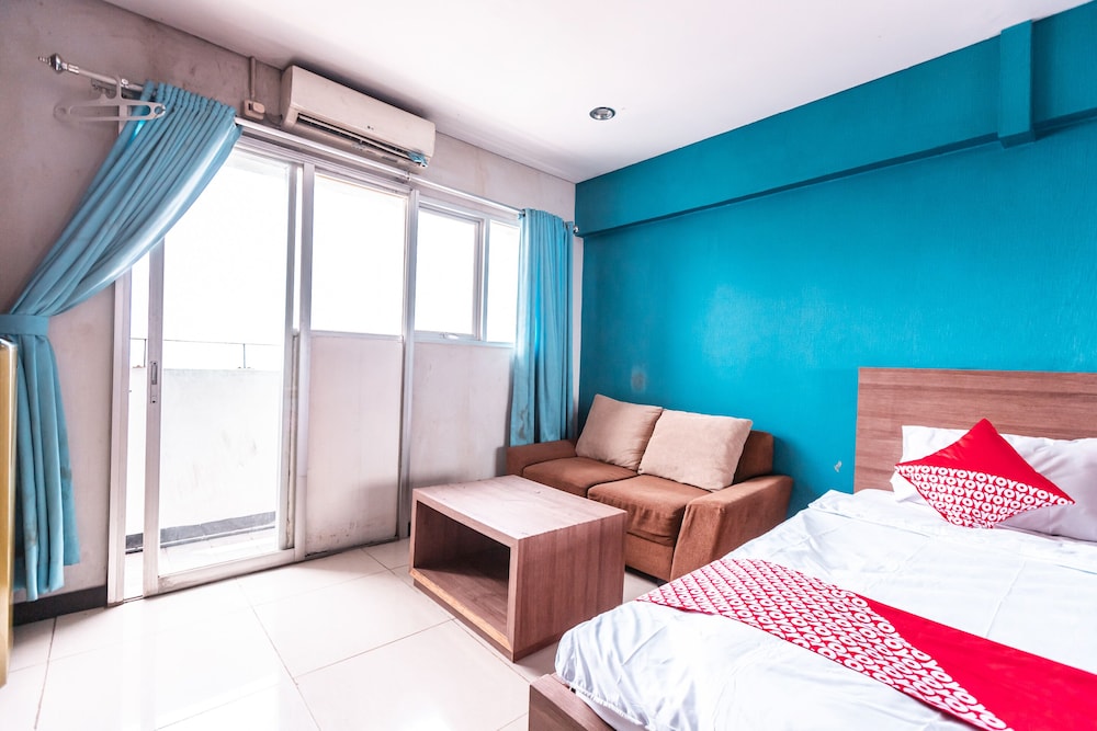 Sentra Timur Residence by OYO Rooms