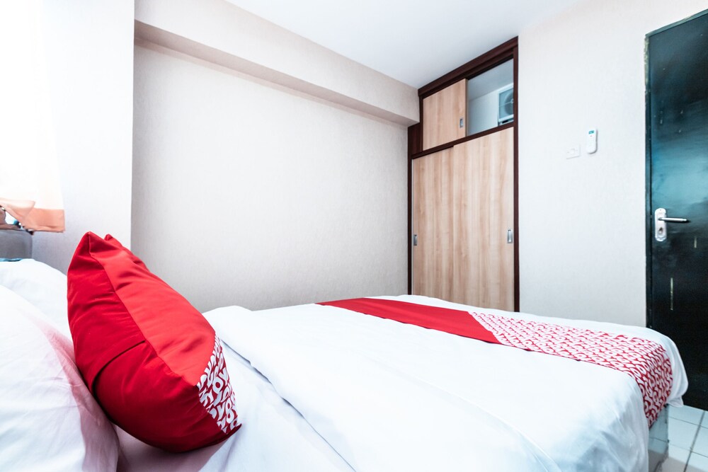 Sentra Timur Residence by OYO Rooms