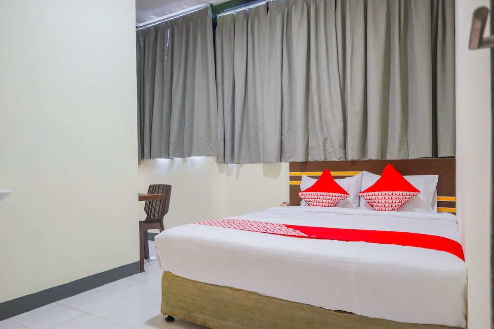 Seven Season Residence by OYO Rooms