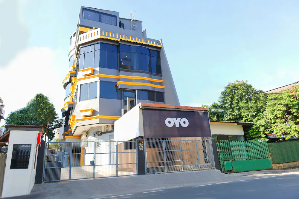 Seven Season Residence by OYO Rooms