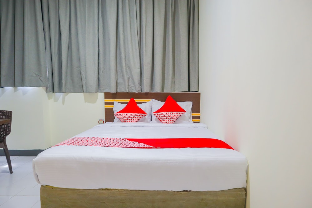 Seven Season Residence by OYO Rooms