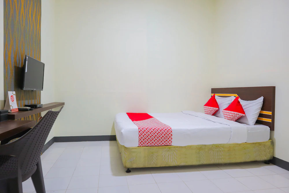 Seven Season Residence by OYO Rooms
